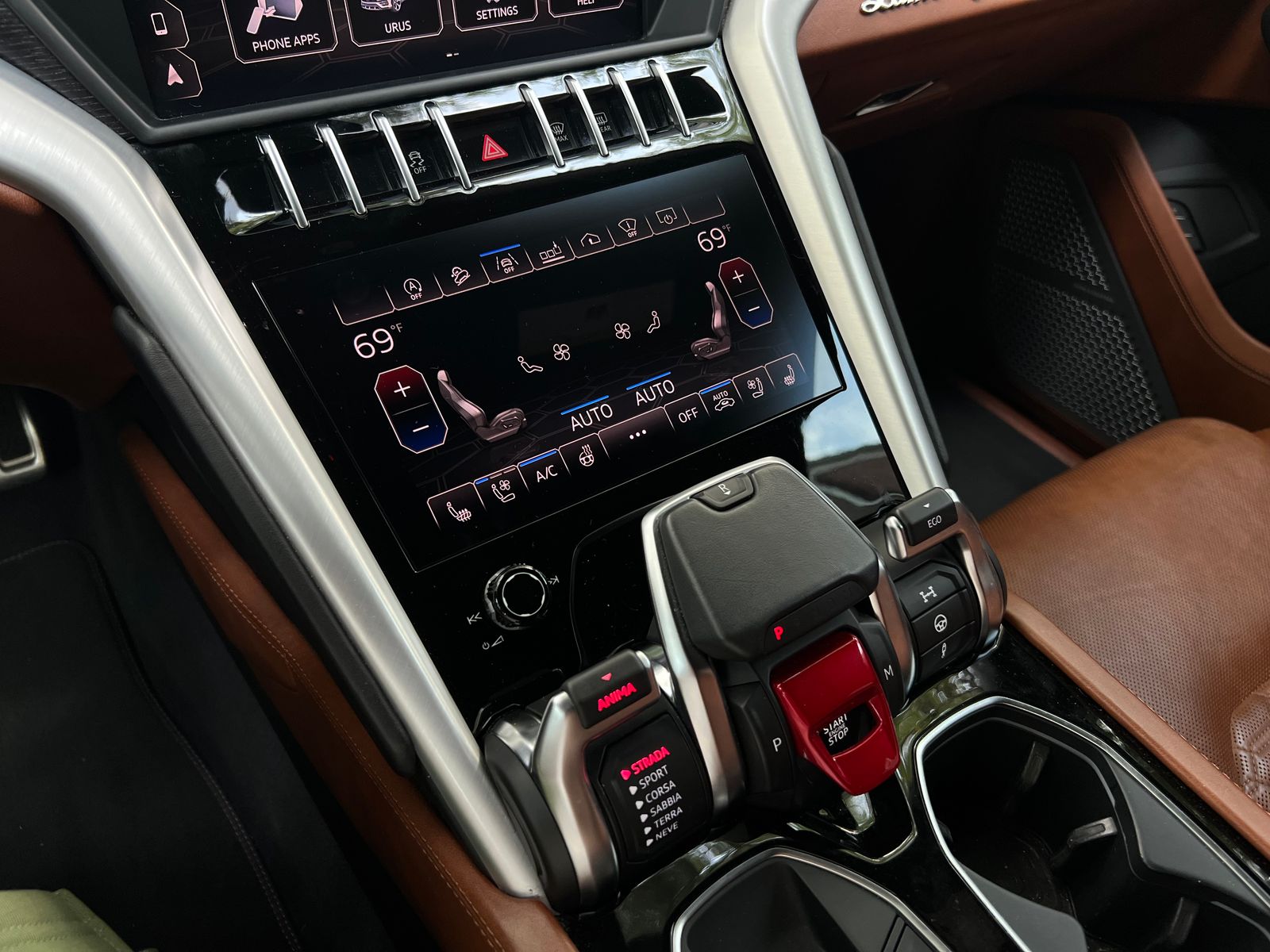 2019 Lamborghini Urus Base AWD