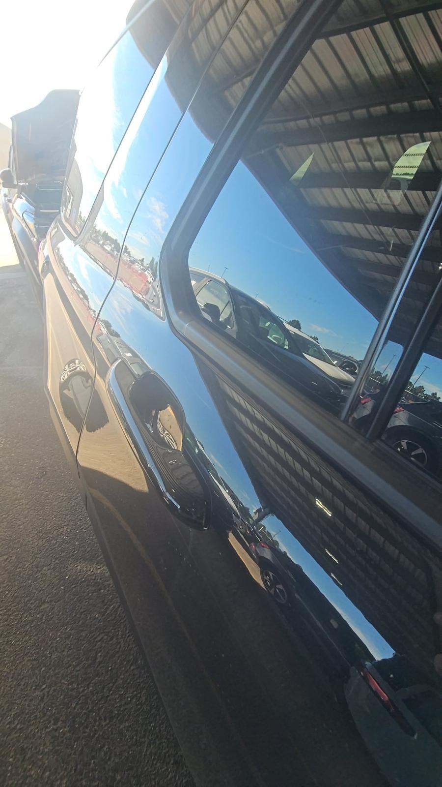 2025 Ford Explorer Active AWD