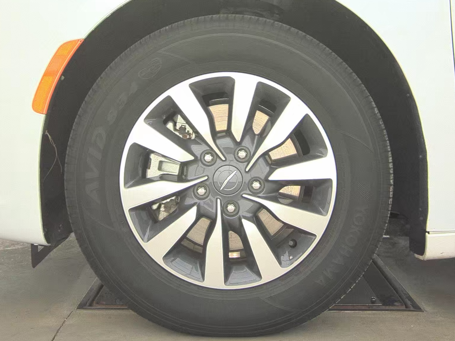 2024 Chrysler Pacifica Hybrid Select FWD