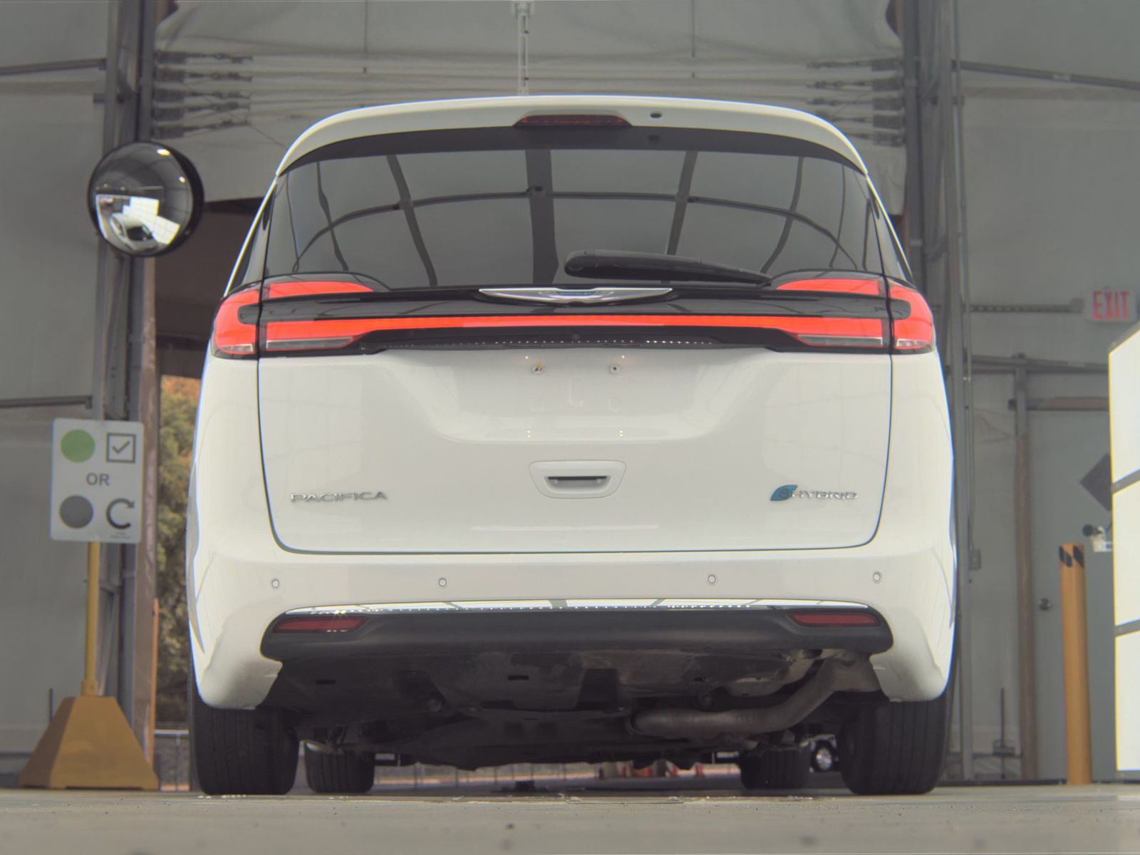 2024 Chrysler Pacifica Hybrid Select FWD