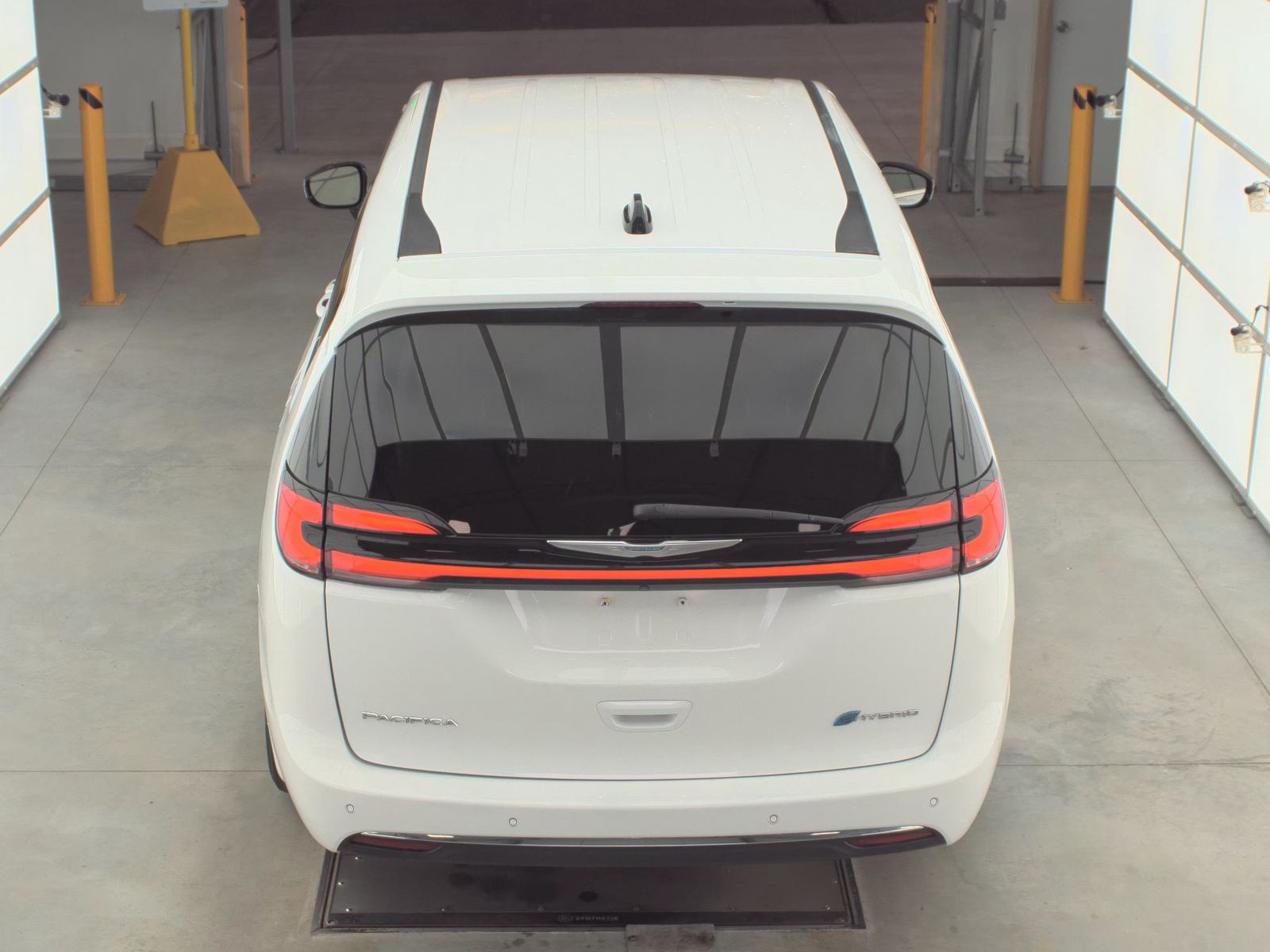 2024 Chrysler Pacifica Hybrid Select FWD