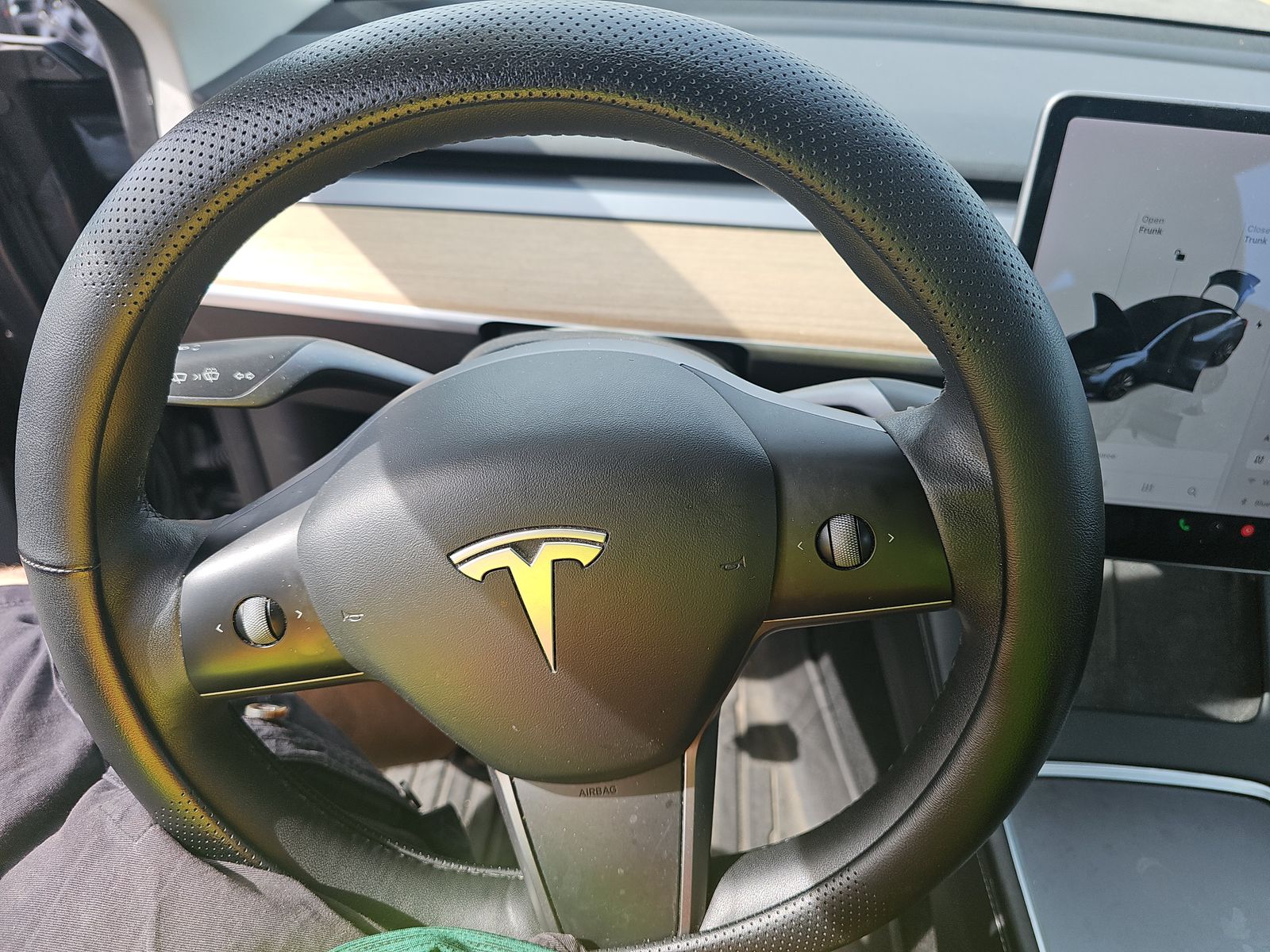 2022 Tesla Model 3 Standard Range RWD