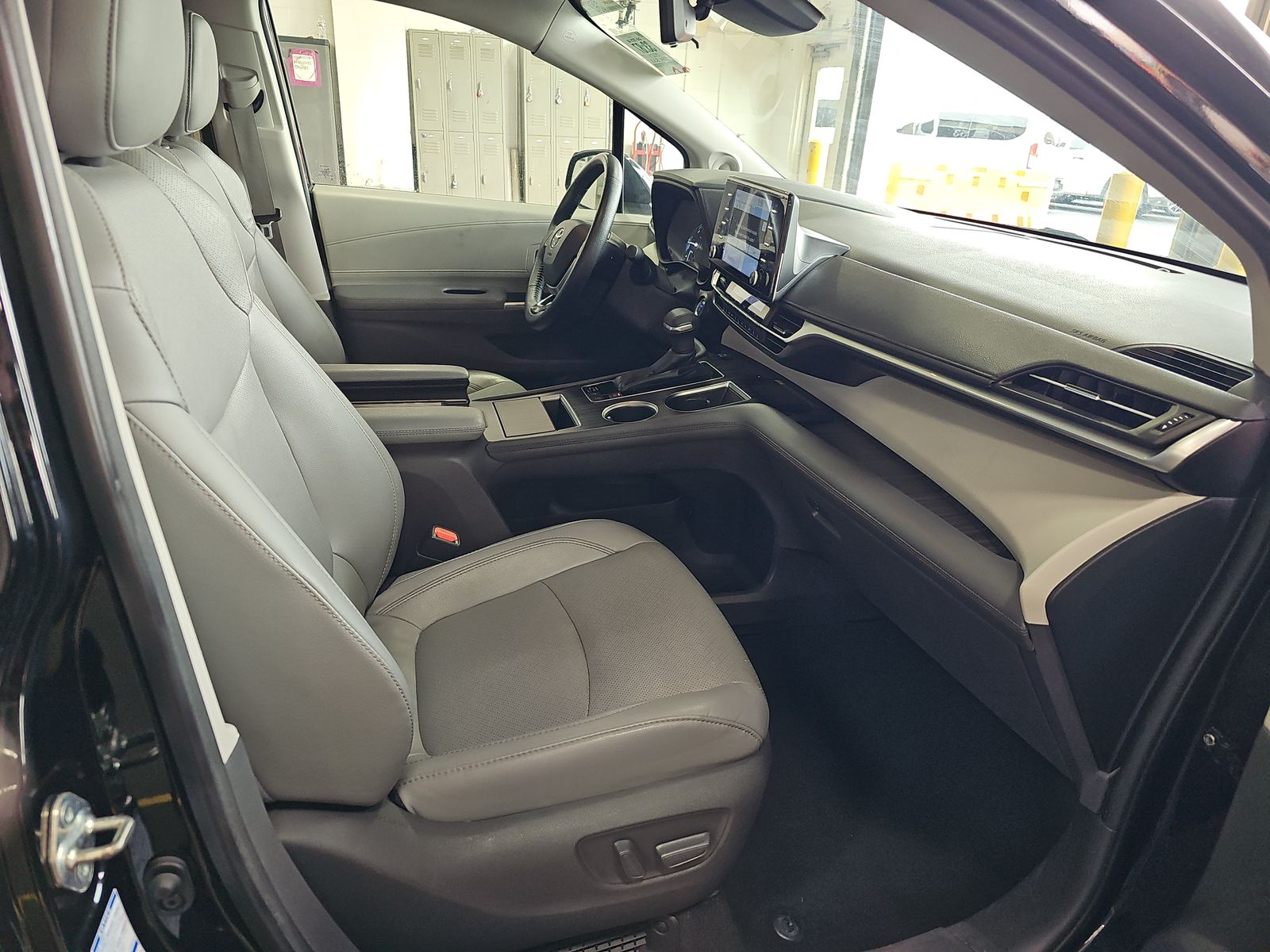 2021 Toyota Sienna Limited AWD