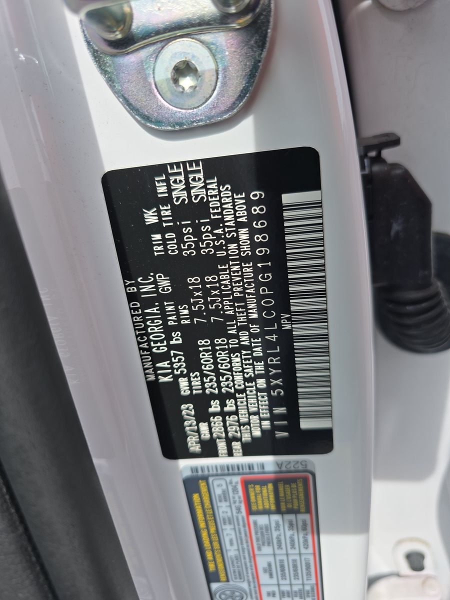 2023 Kia Sorento S FWD