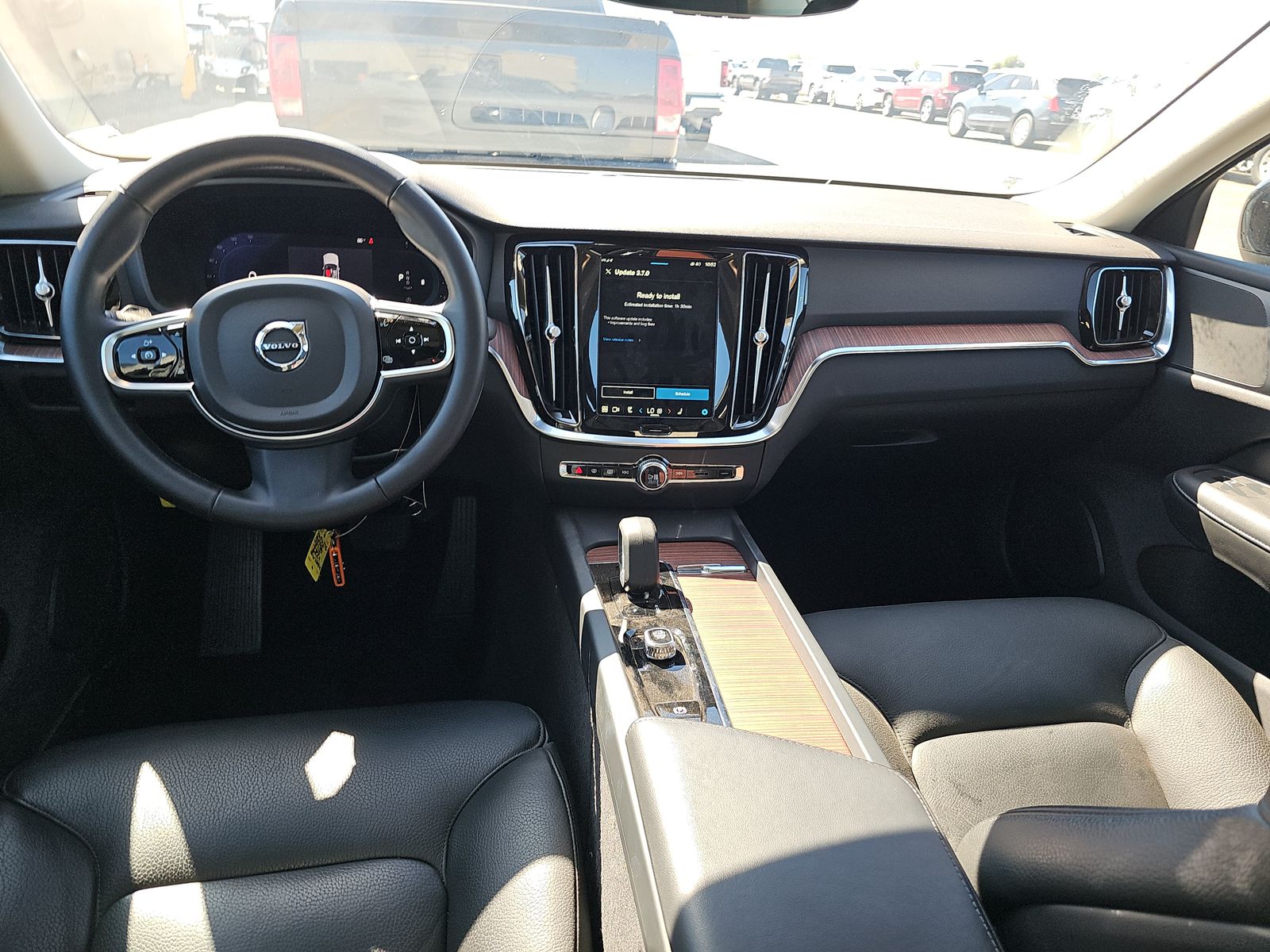 2025 Volvo S60 B5 Plus FWD