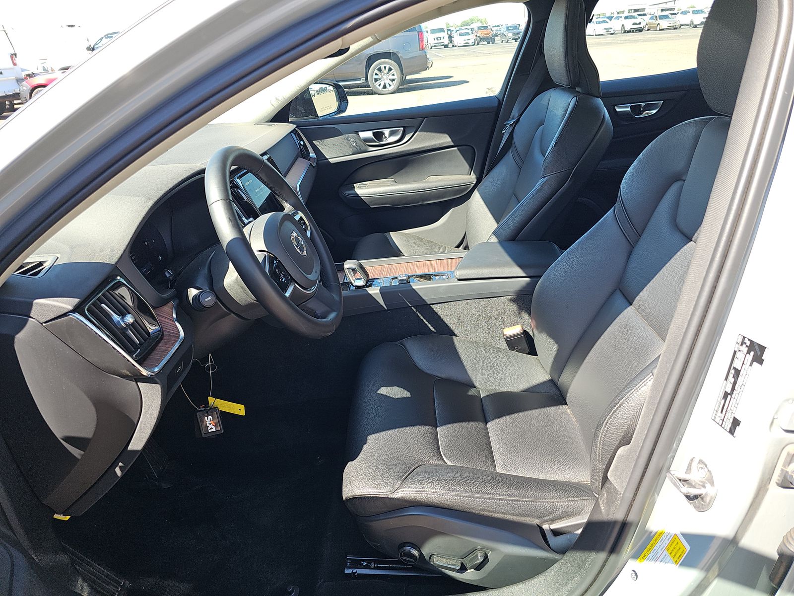 2025 Volvo S60 B5 Plus FWD