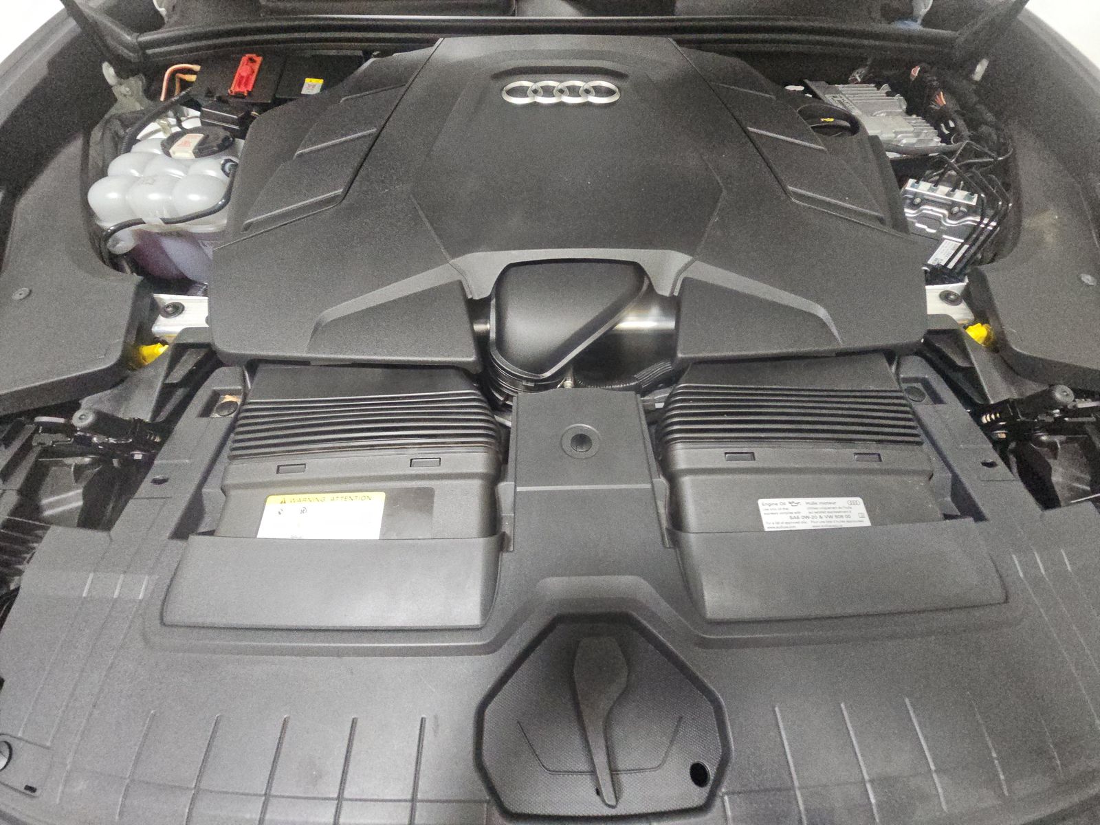 2023 Audi Q8 Premium Plus AWD