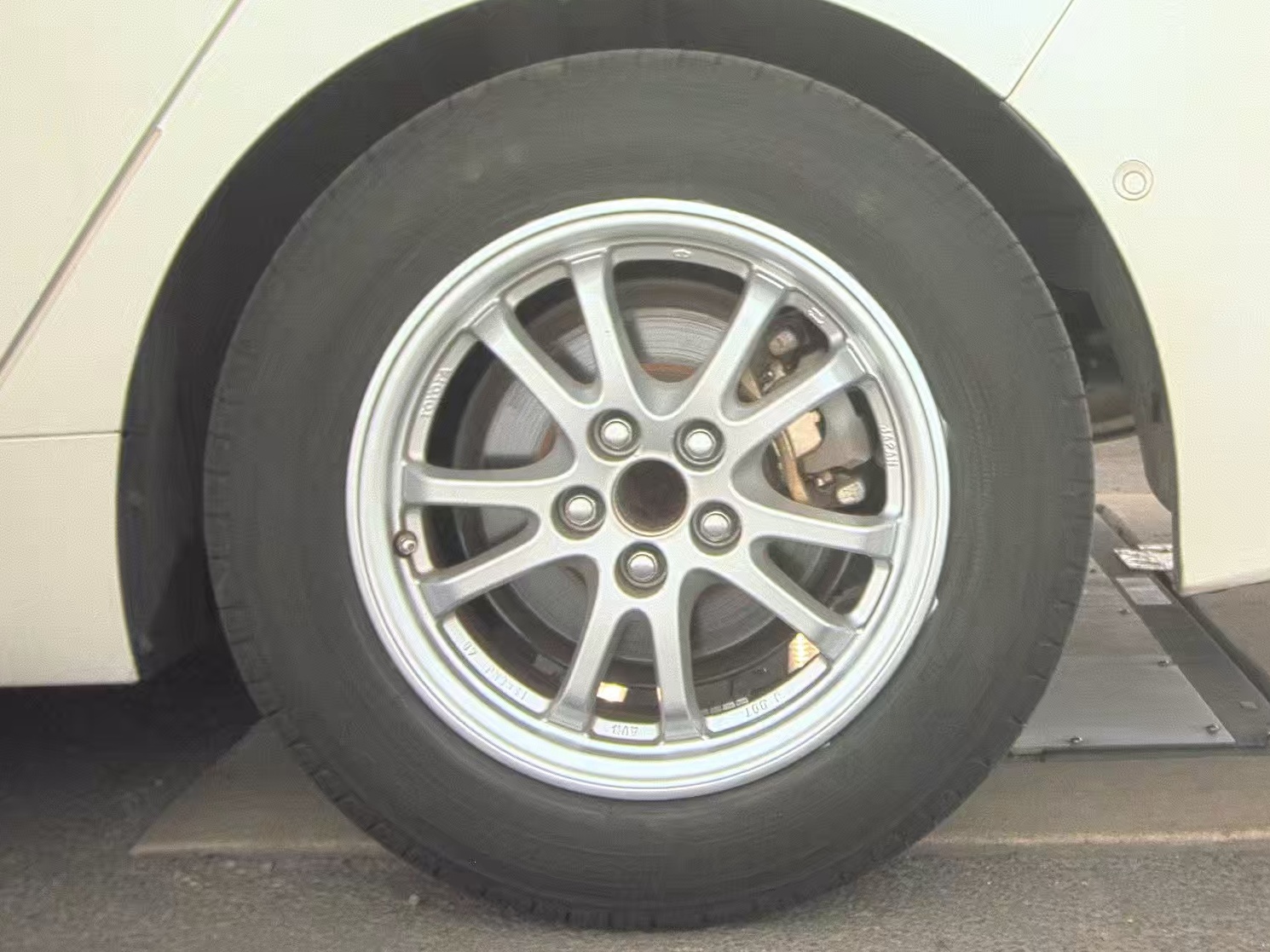 2017 Toyota Prius Prime Advanced FWD