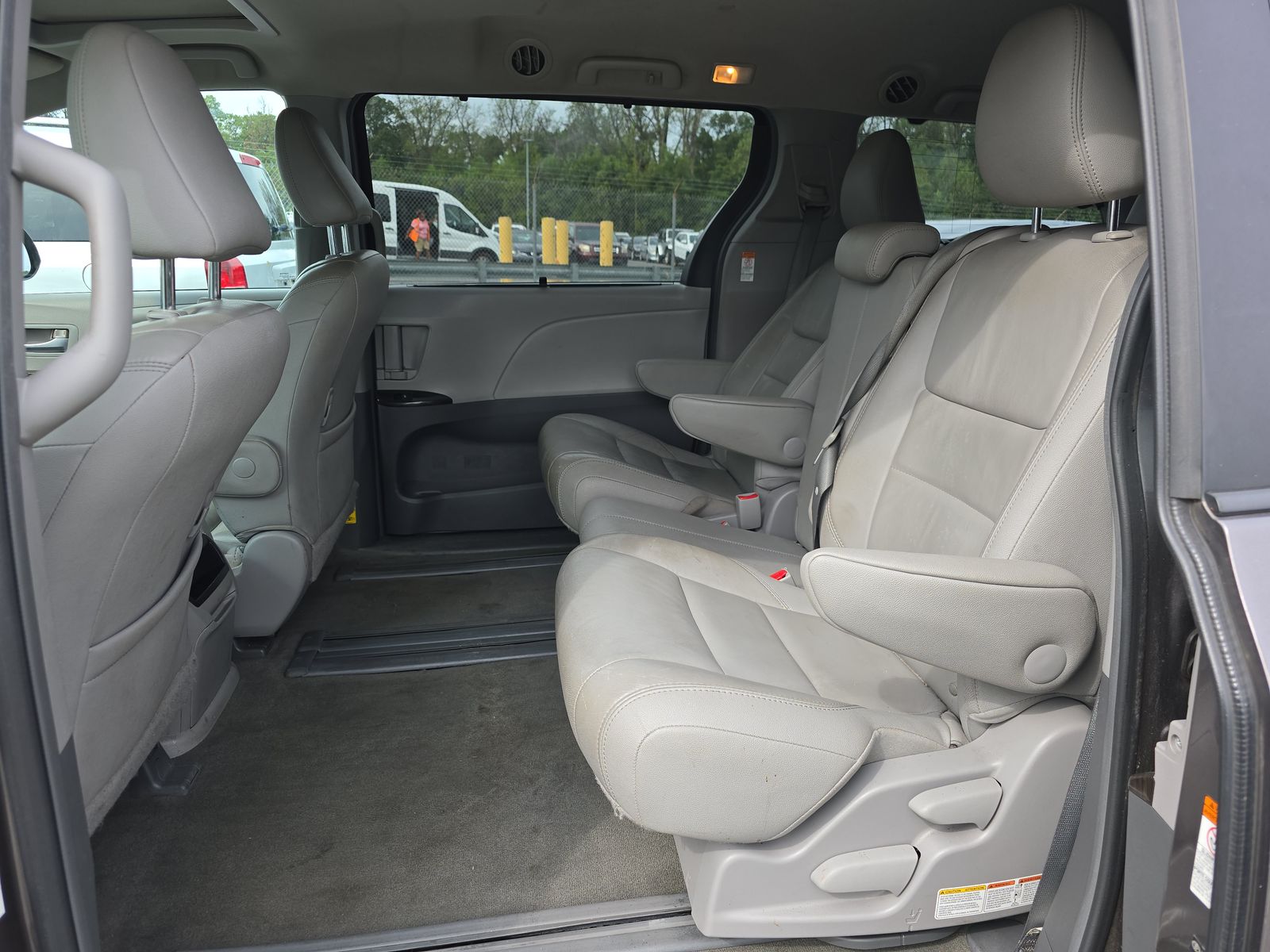 2015 Toyota Sienna XLE FWD