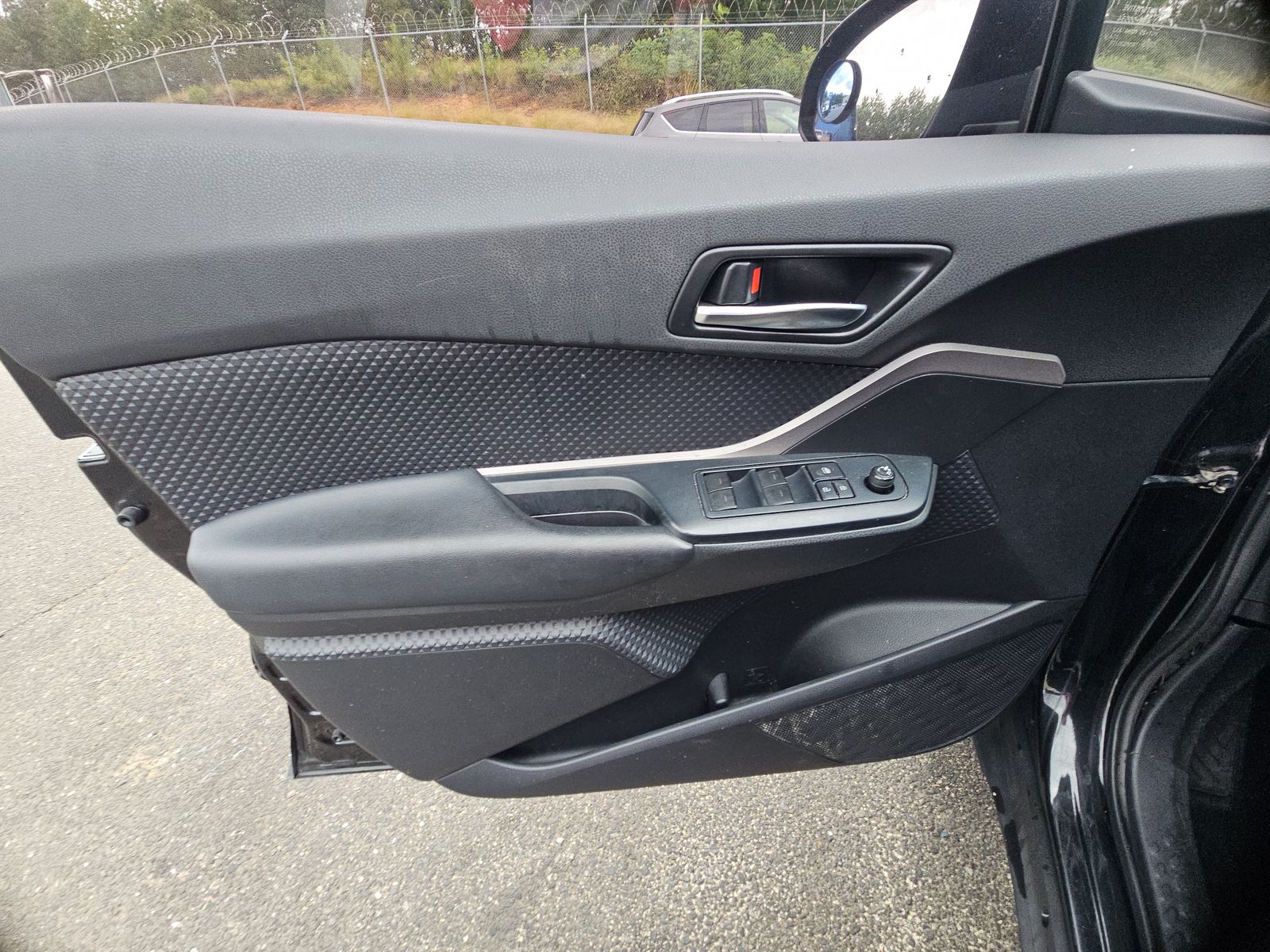 2020 Toyota C-HR LE FWD