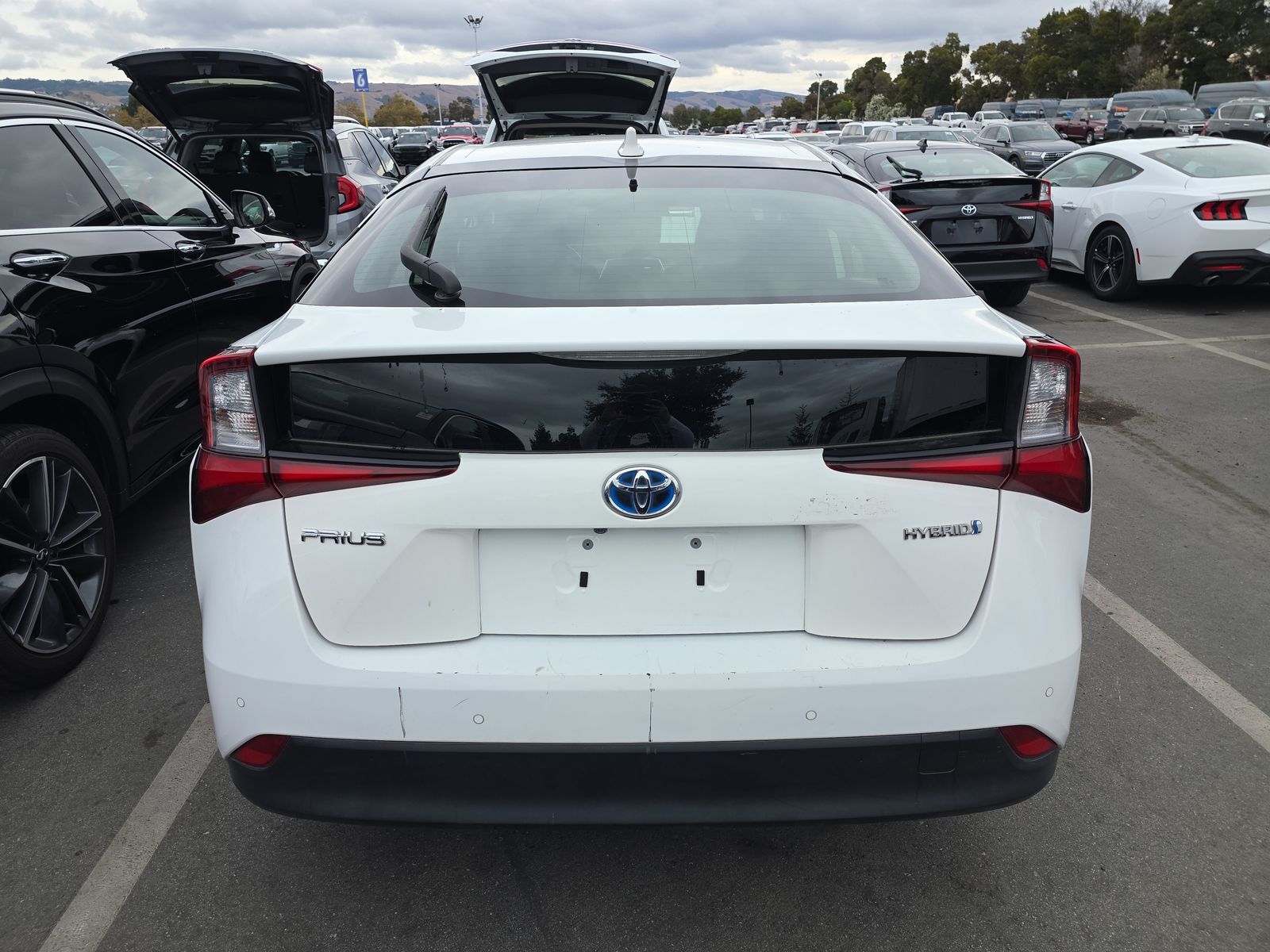 2022 Toyota Prius LE FWD