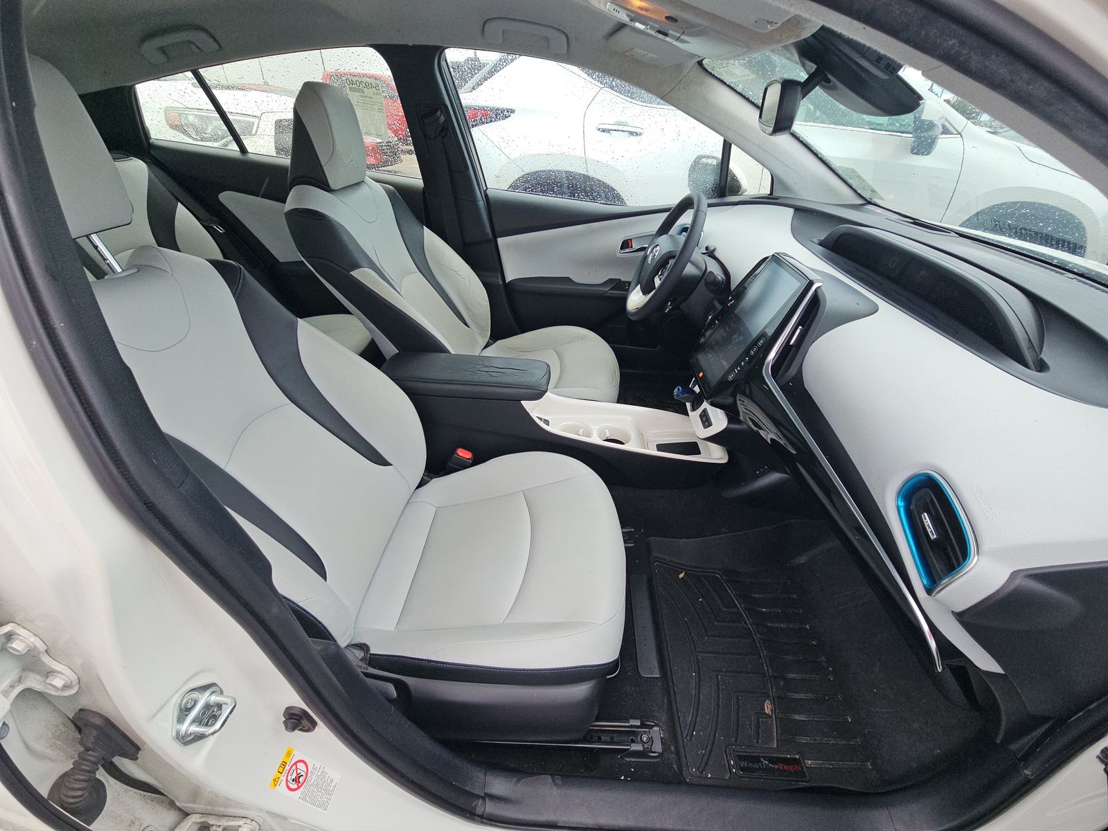 2017 Toyota Prius Prime Advanced FWD