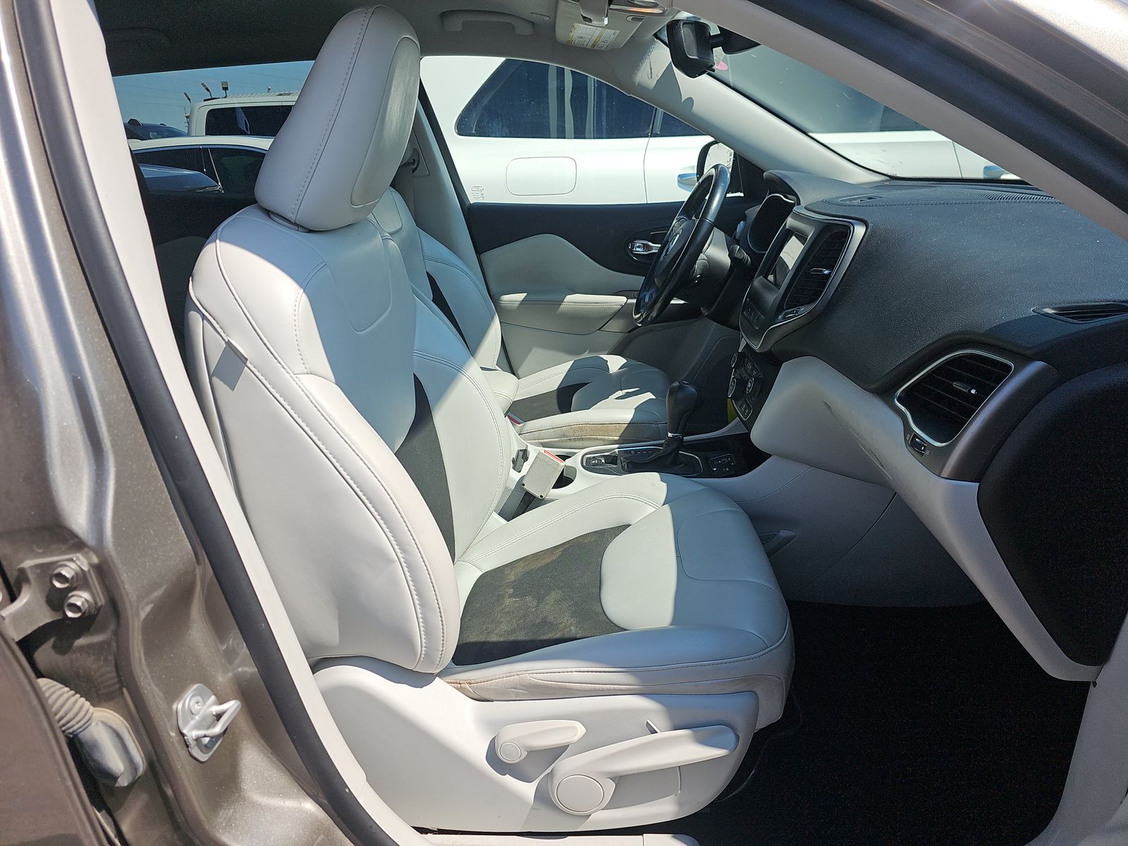 2021 Jeep Cherokee Latitude Plus FWD