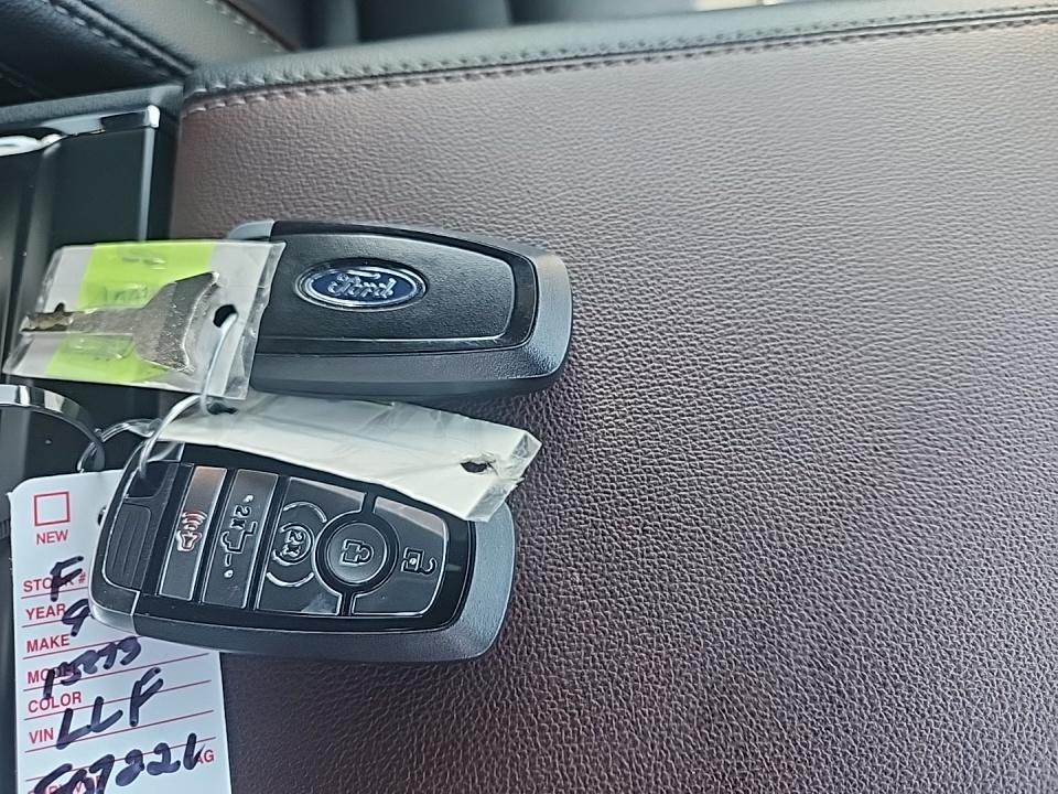 2023 Ford F-150 Lariat AWD