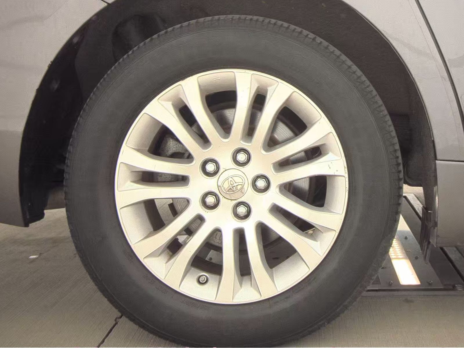 2015 Toyota Sienna XLE FWD
