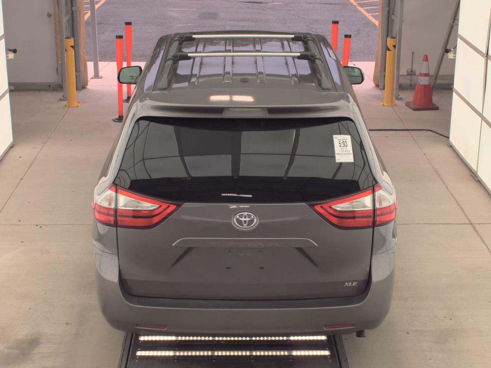 2015 Toyota Sienna XLE FWD