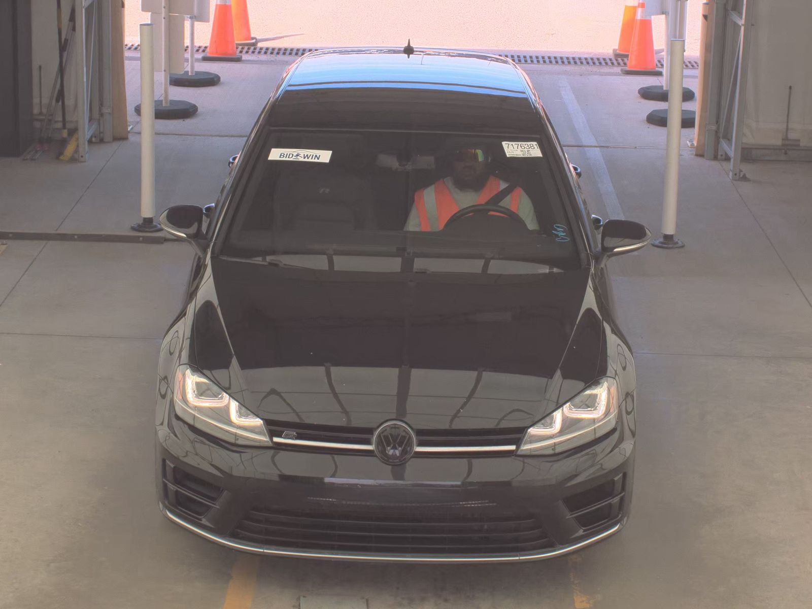 2016 Volkswagen Golf R 2.0T AWD