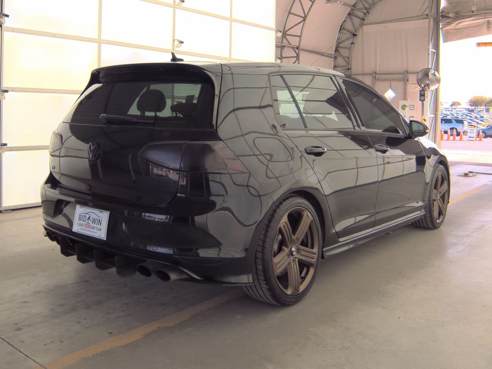 2016 Volkswagen Golf R 2.0T AWD