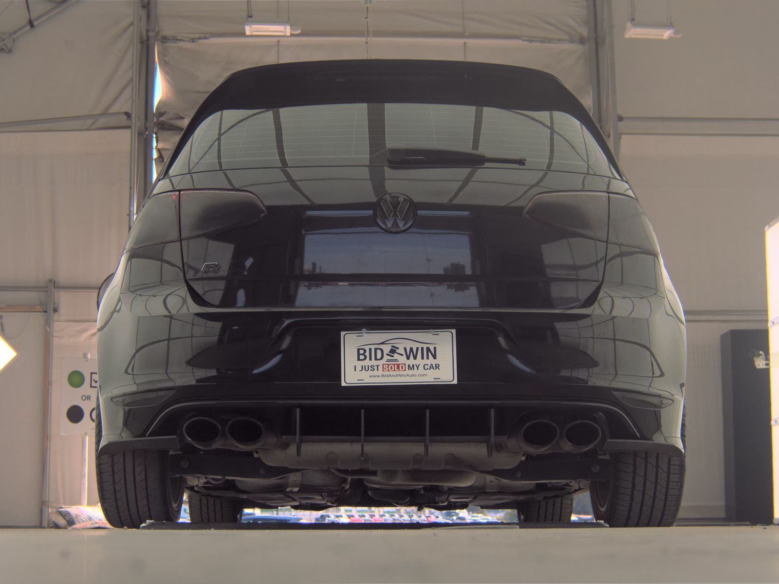 2016 Volkswagen Golf R 2.0T AWD