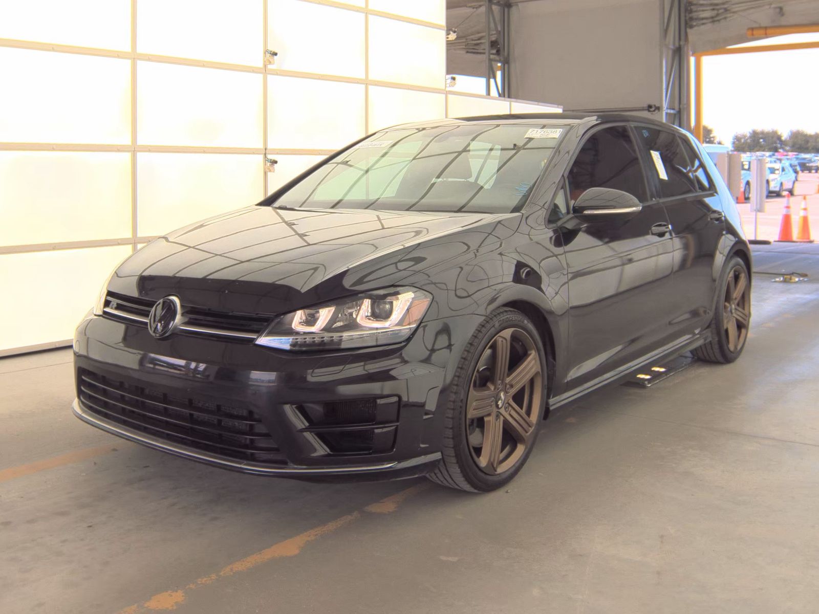 2016 Volkswagen Golf R 2.0T AWD
