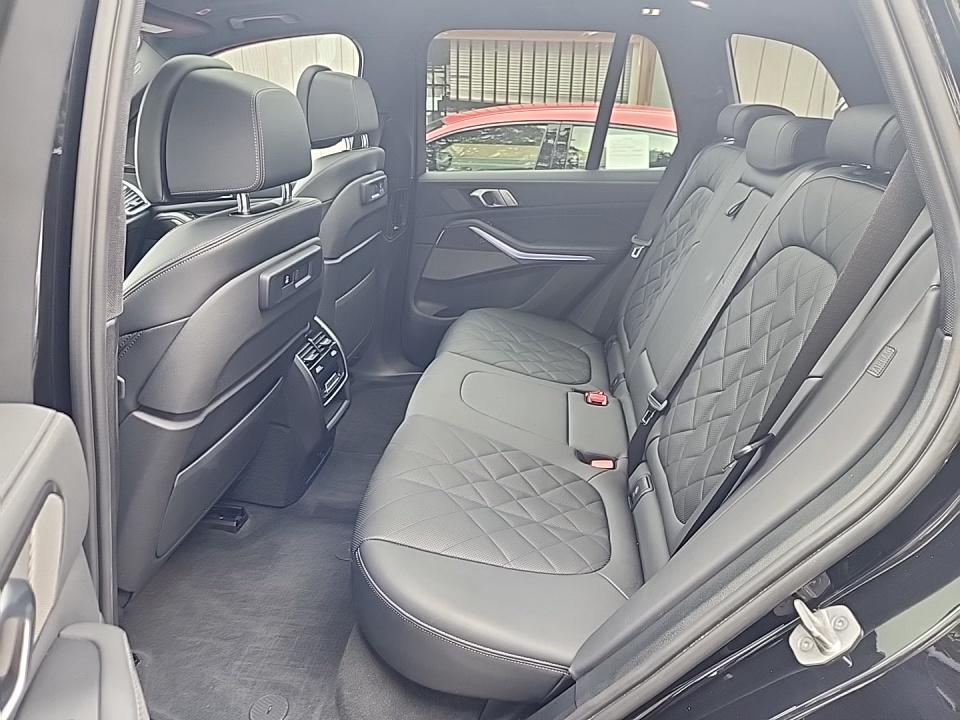 2023 BMW X5 M50i AWD