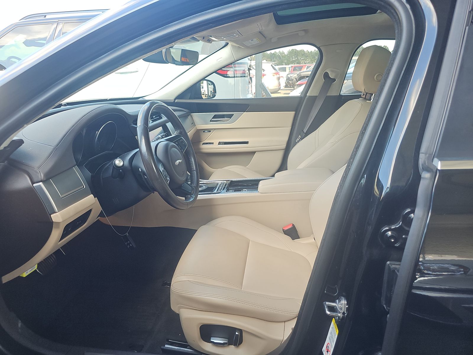 2020 Jaguar XF 25t Premium AWD