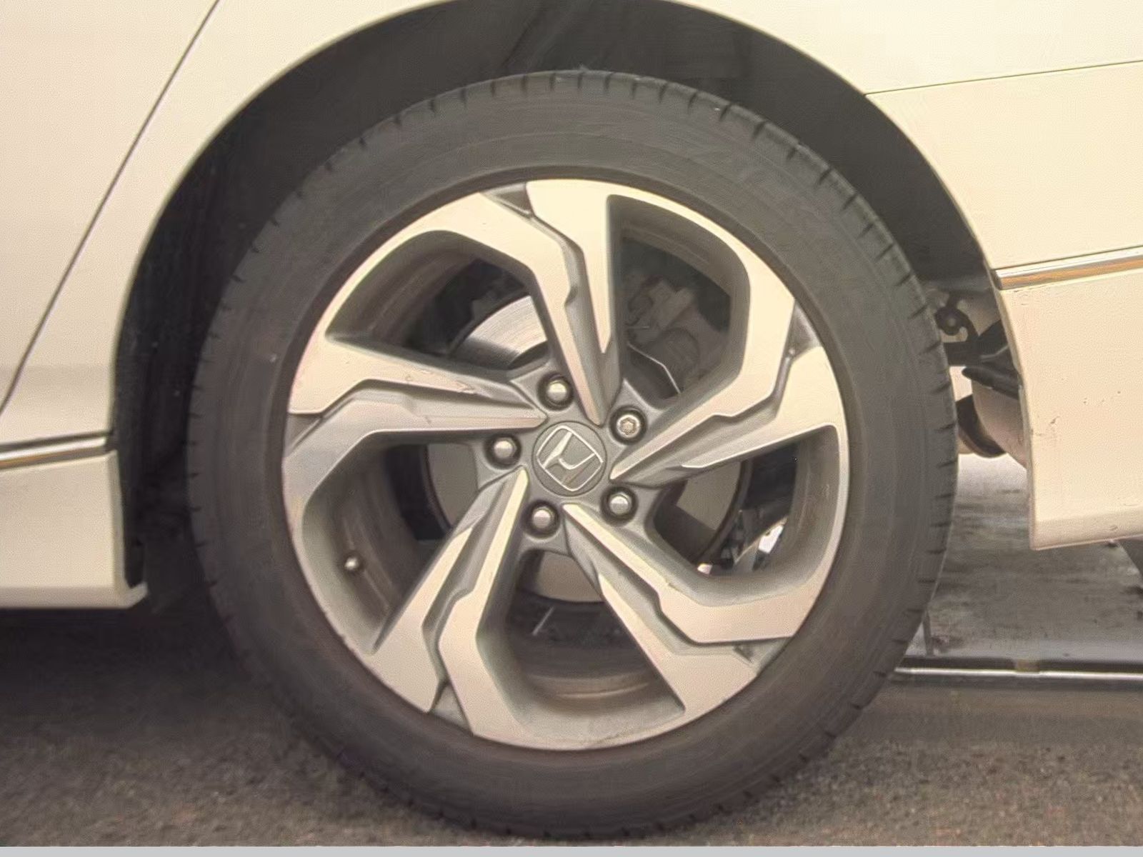 2019 Honda Accord EX FWD