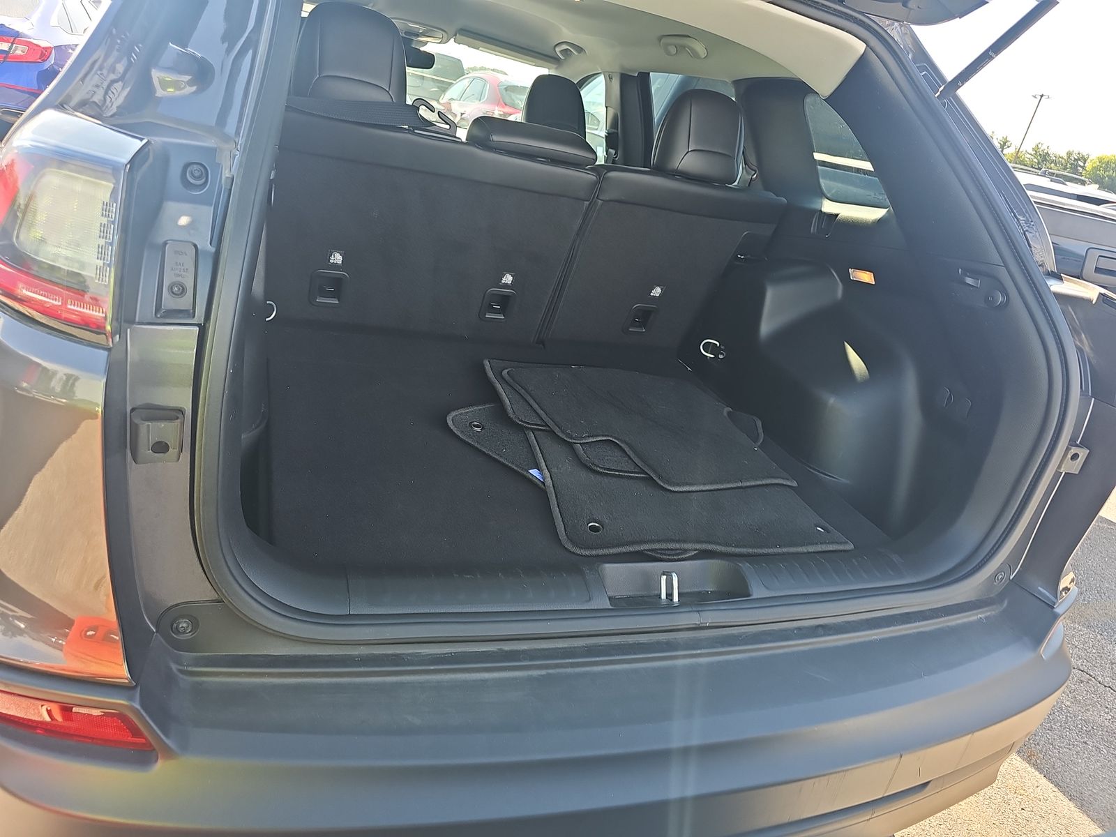 2022 Jeep Cherokee Latitude Lux AWD