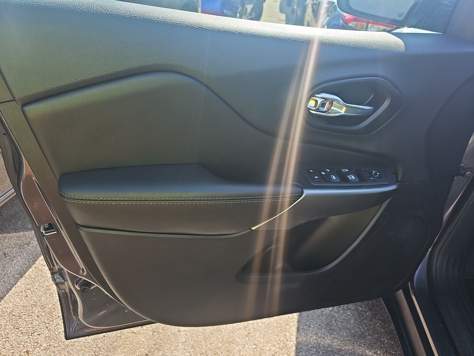 2022 Jeep Cherokee Latitude Lux AWD