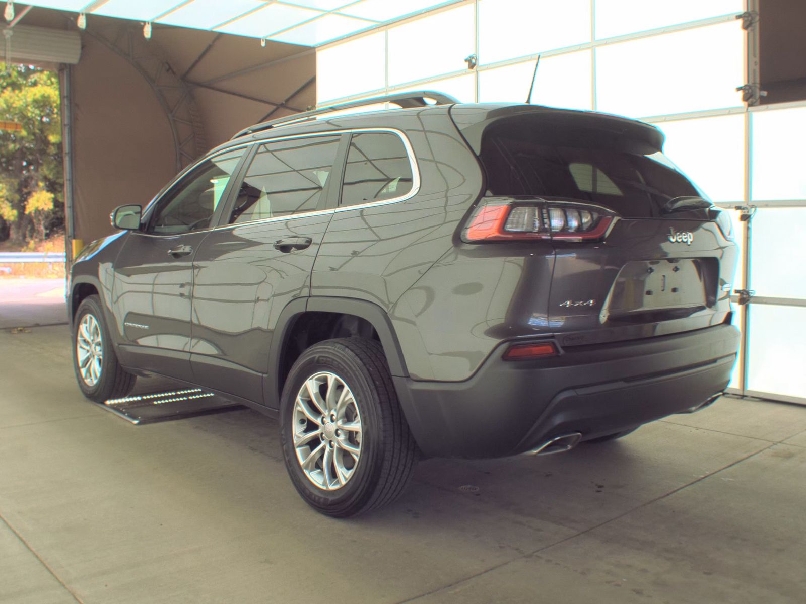 2022 Jeep Cherokee Latitude Lux AWD