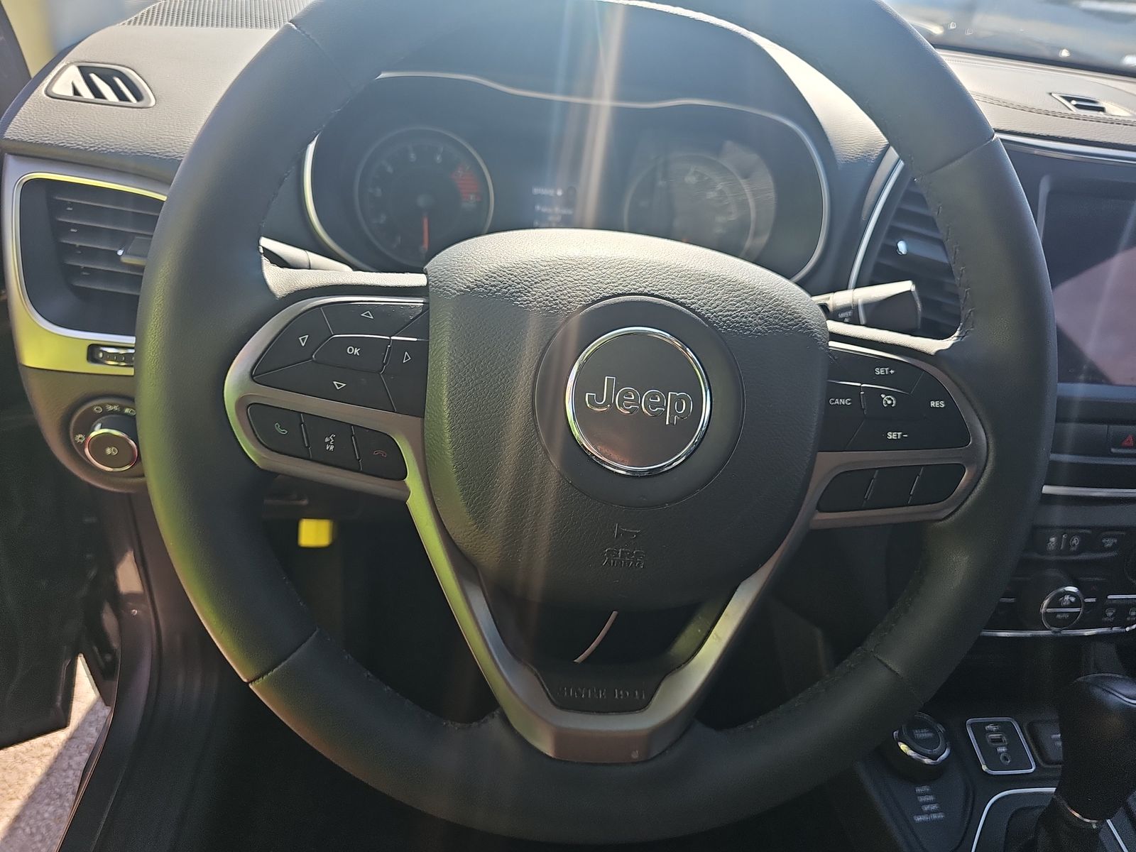 2022 Jeep Cherokee Latitude Lux AWD