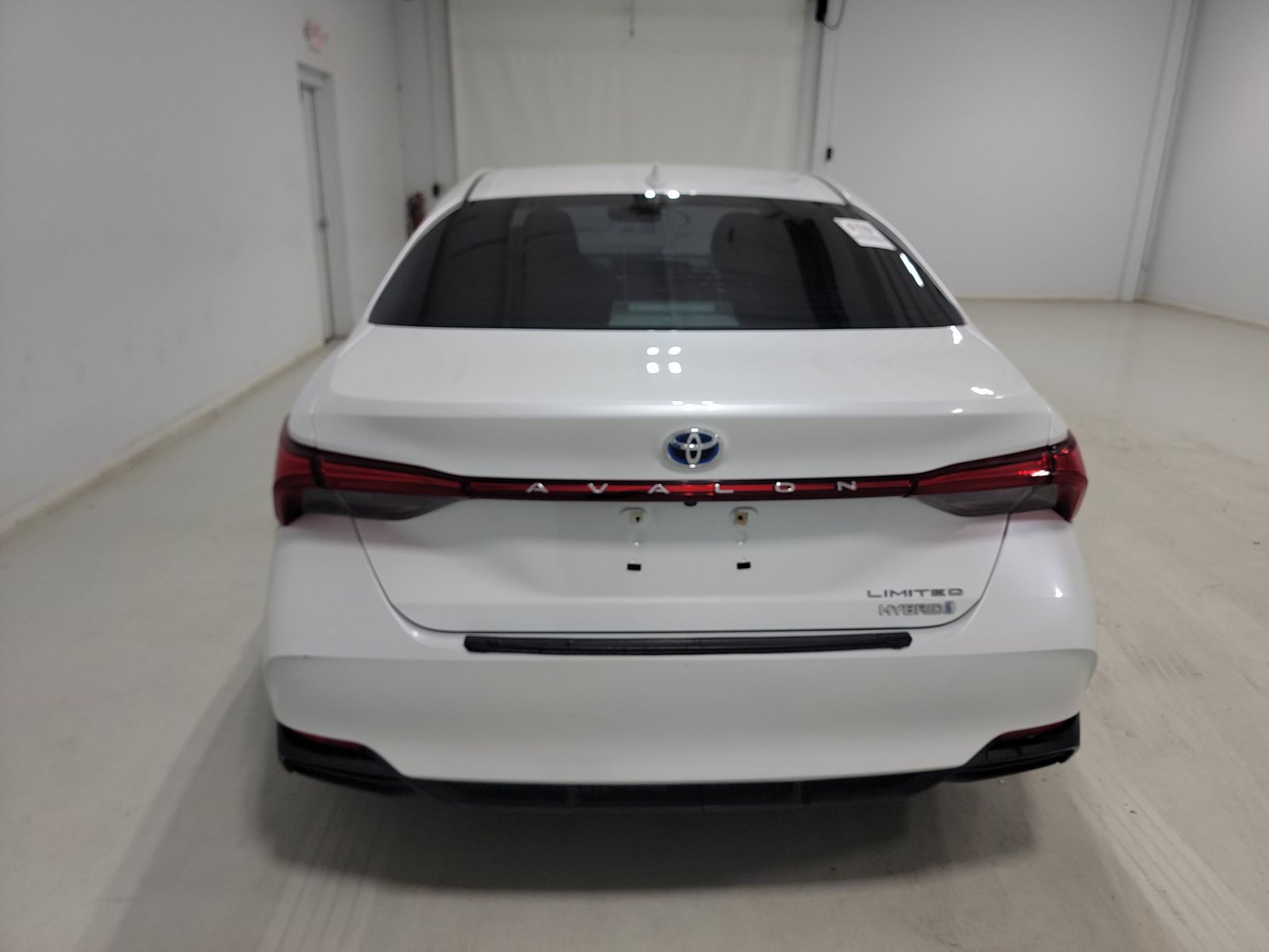 2020 Toyota Avalon Hybrid Limited FWD