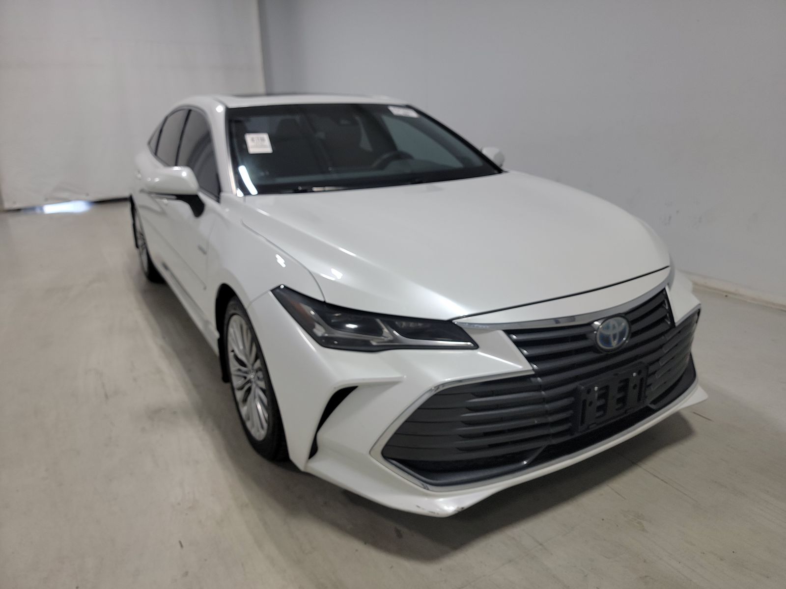 2020 Toyota Avalon Hybrid Limited FWD
