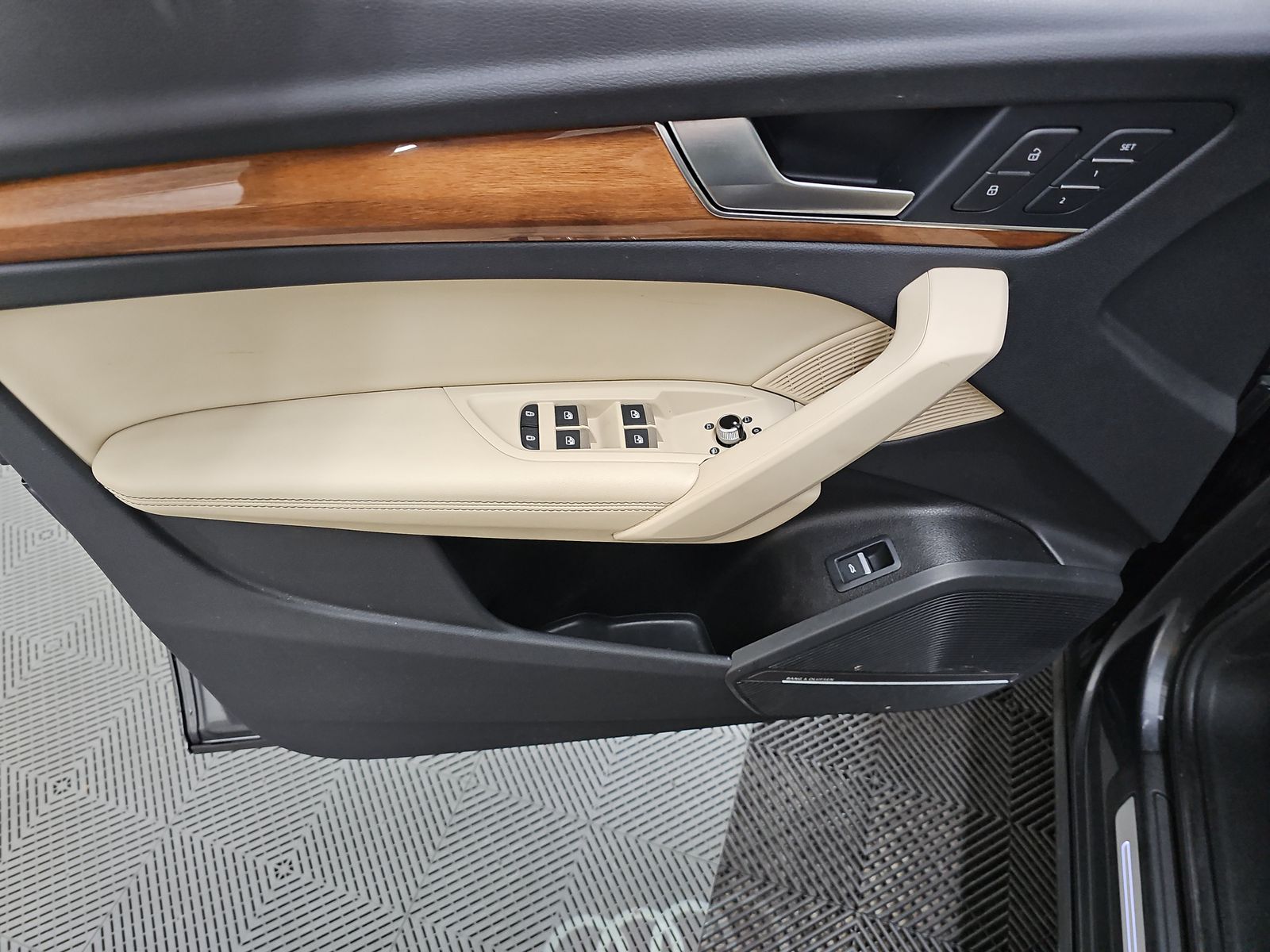 2022 Audi Q5 S line Premium Plus AWD