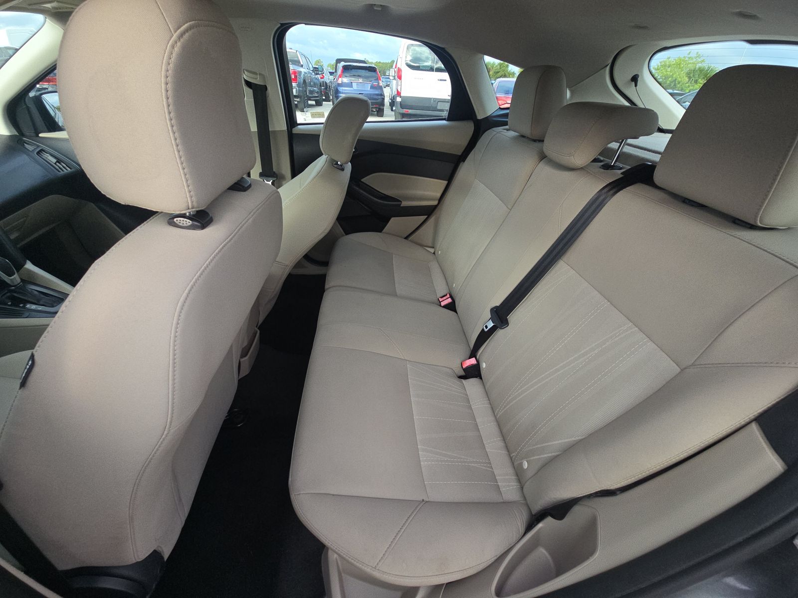 2016 Ford Focus SE FWD