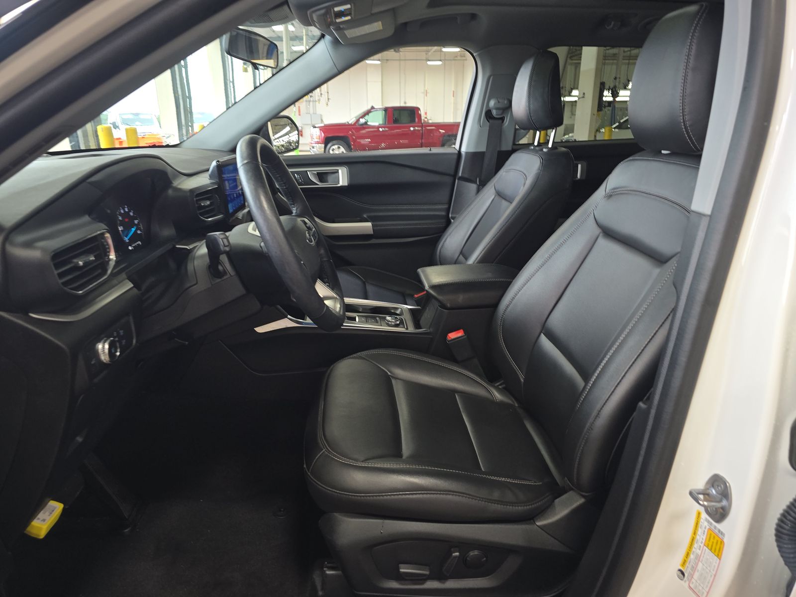 2022 Ford Explorer XLT AWD