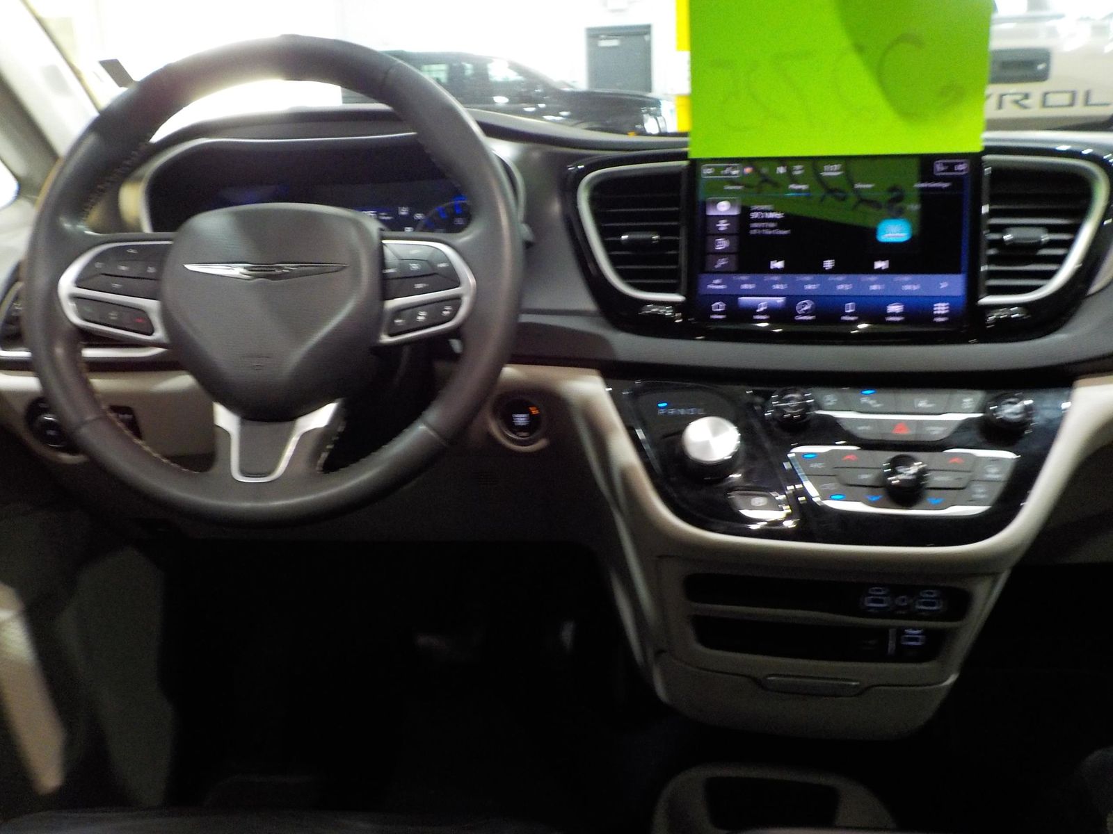 2022 Chrysler Pacifica Touring L FWD