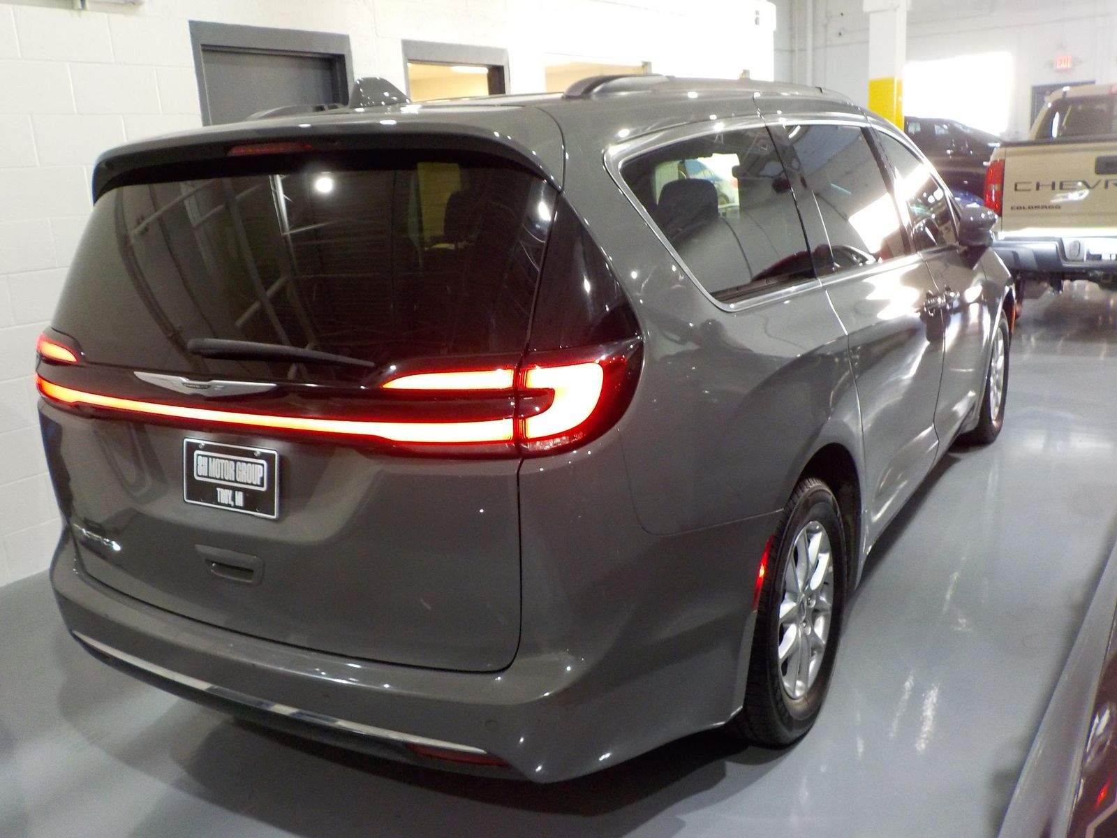 2022 Chrysler Pacifica Touring L FWD