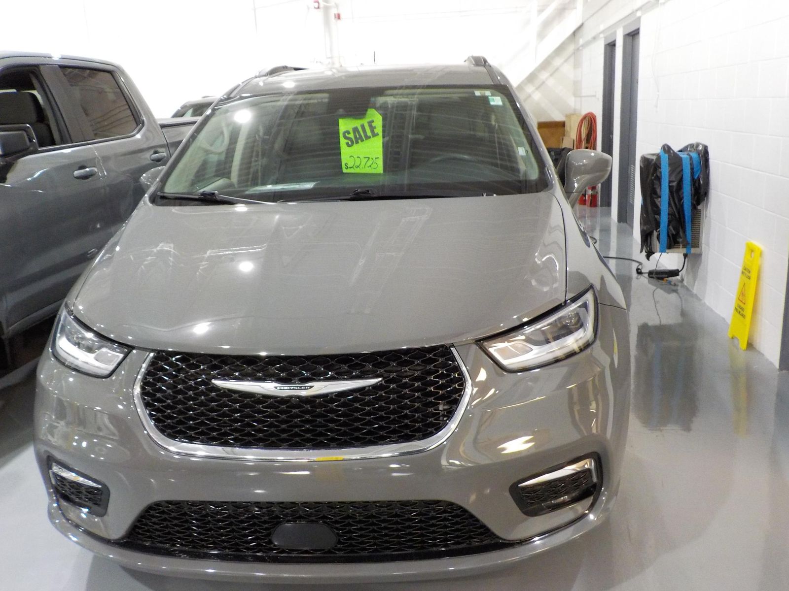 2022 Chrysler Pacifica Touring L FWD