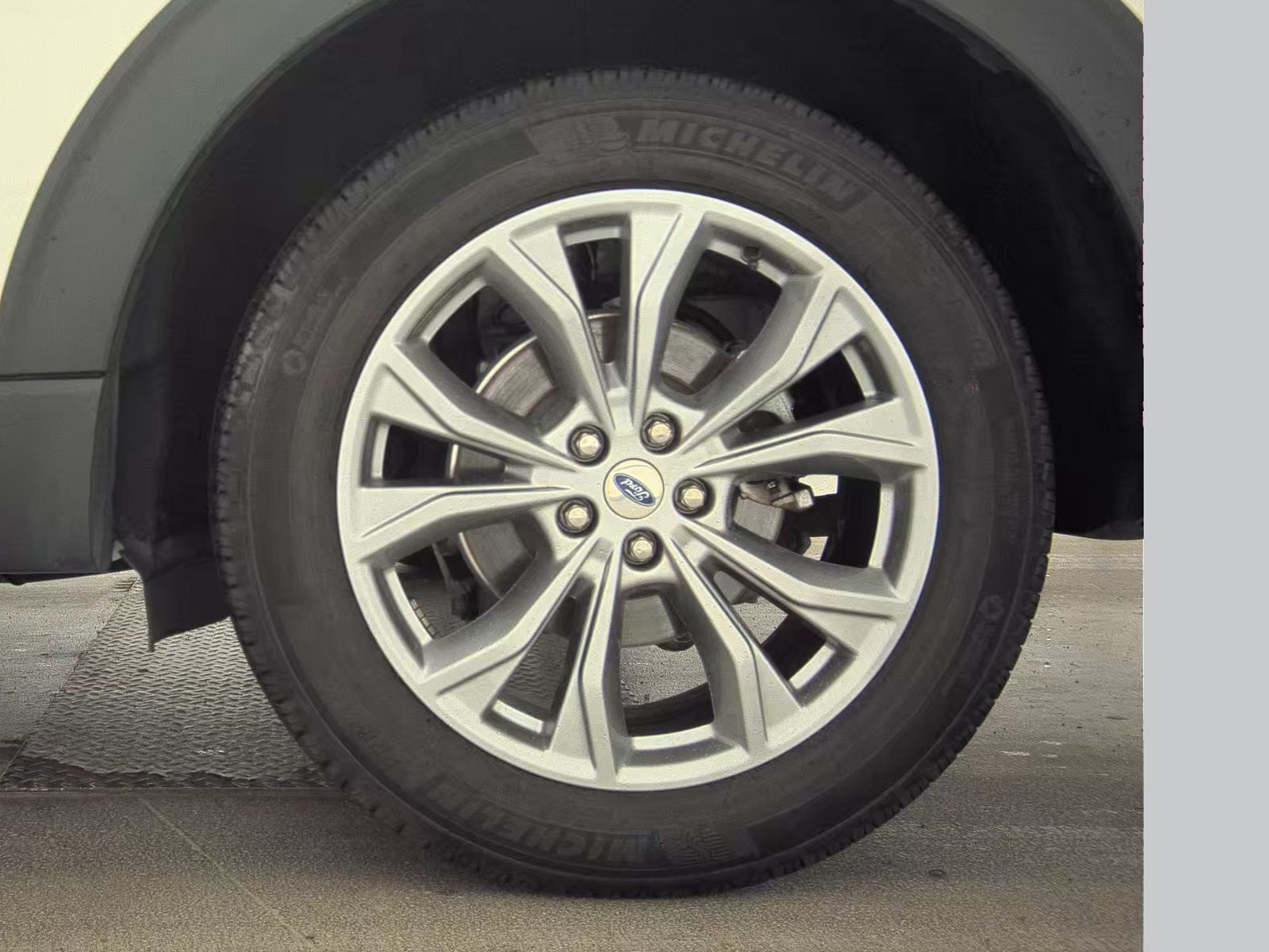 2022 Ford Explorer XLT AWD