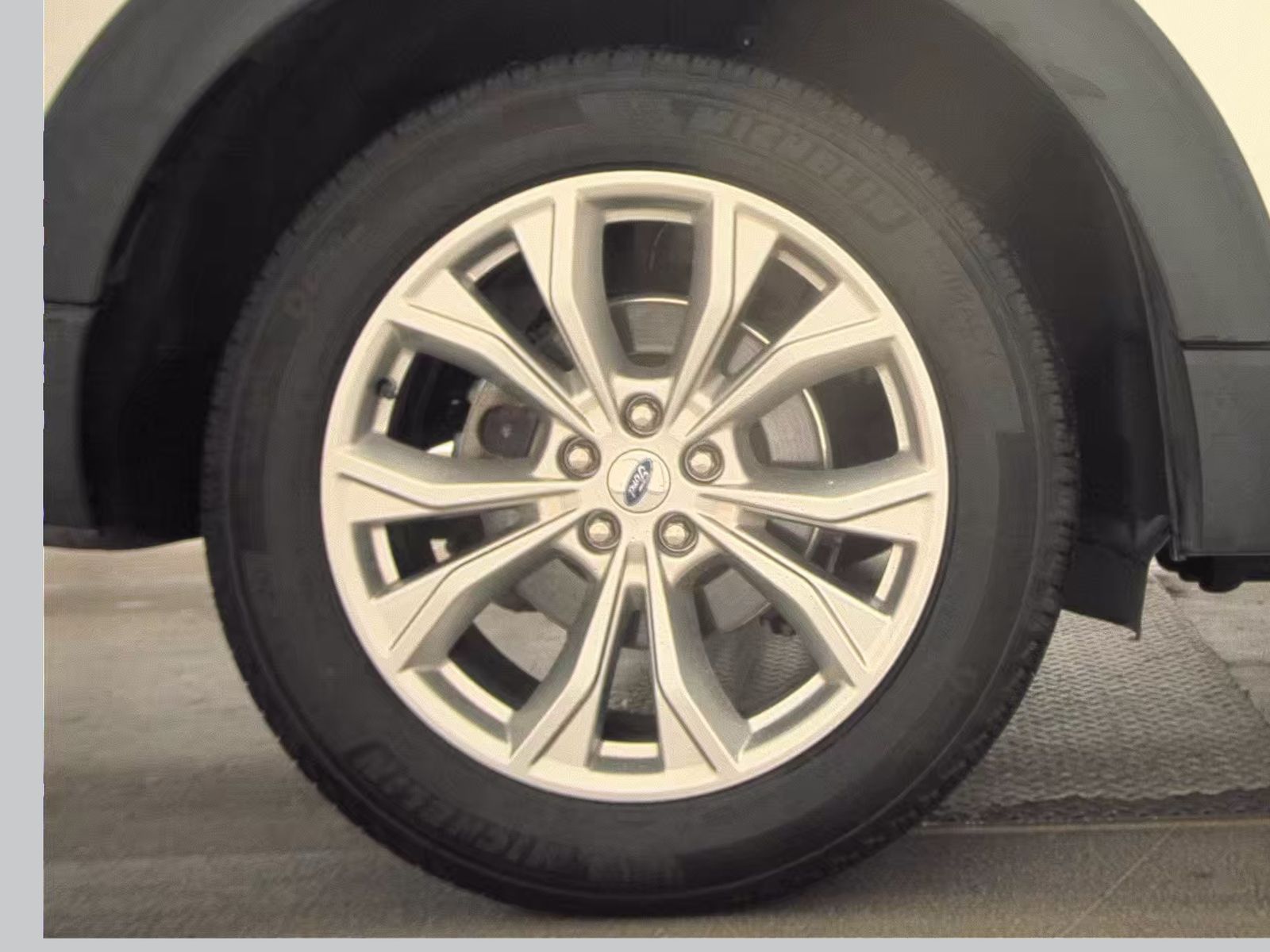 2022 Ford Explorer XLT AWD