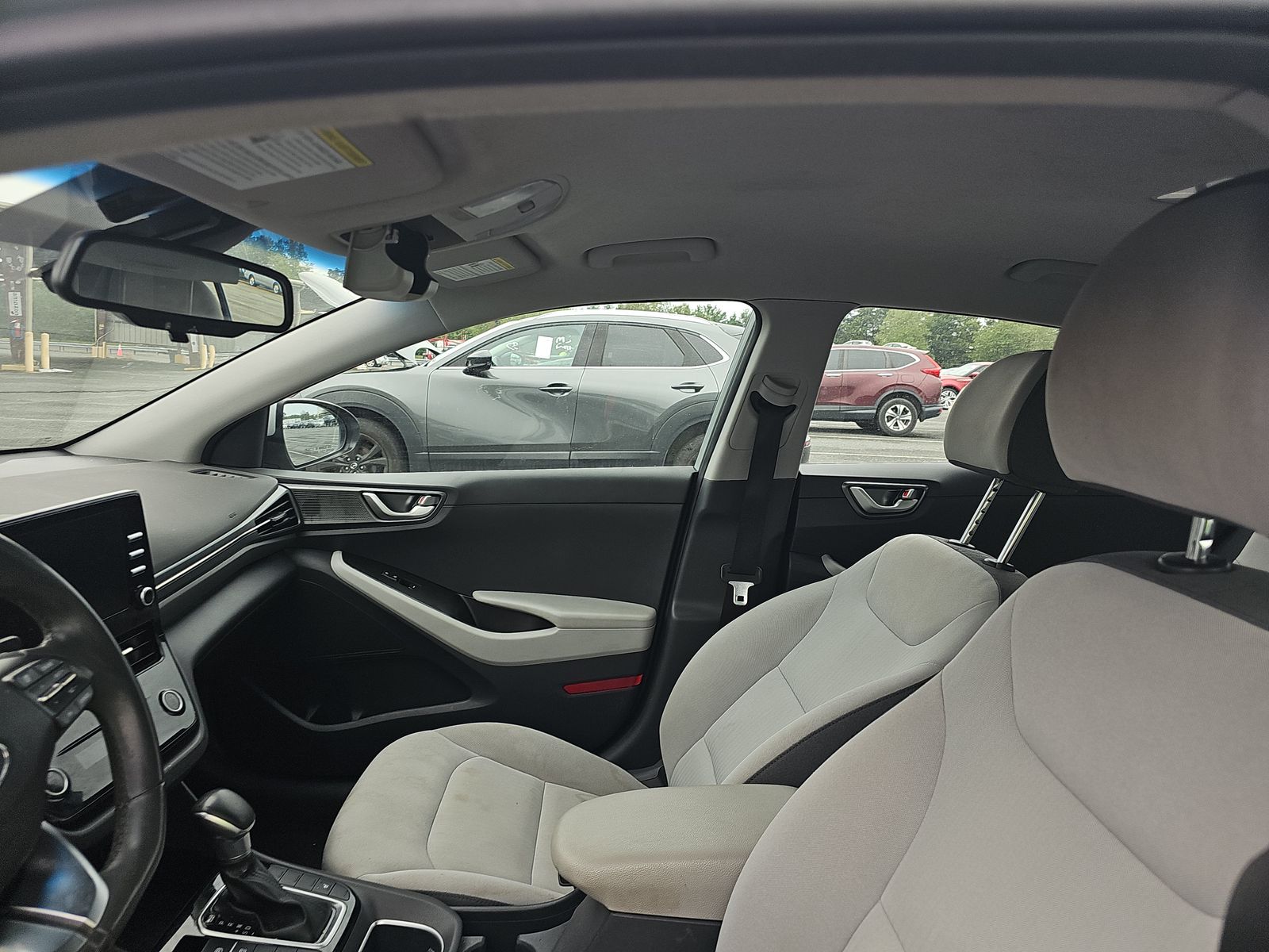 2021 Hyundai Ioniq Hybrid SE FWD