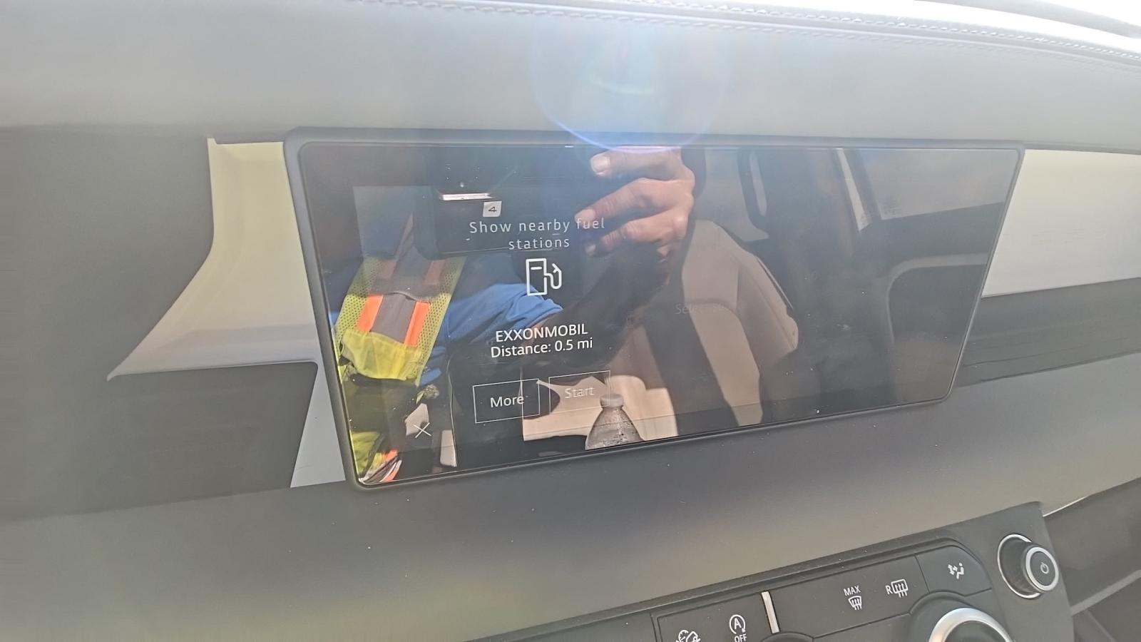 2023 Land Rover Defender 110 SE AWD