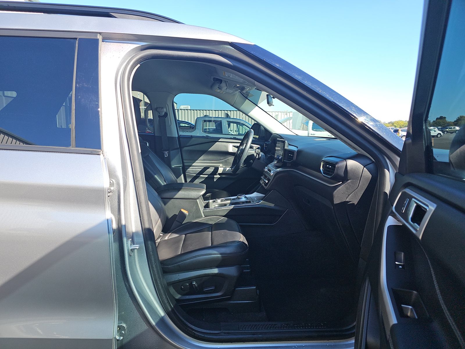 2022 Ford Explorer XLT AWD