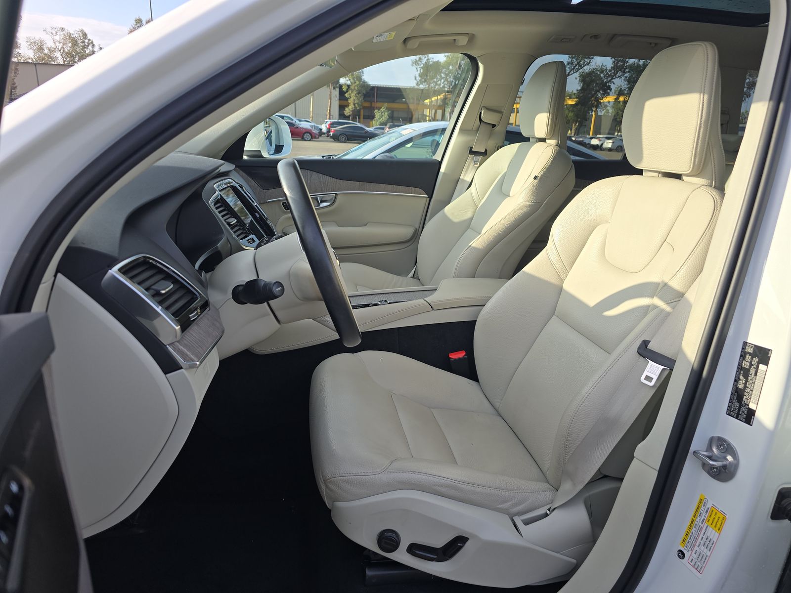 2024 Volvo XC90 B6 Plus AWD