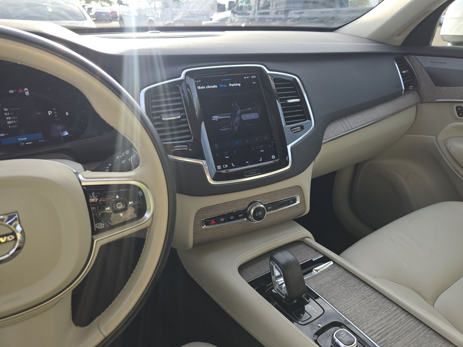 2024 Volvo XC90 B6 Plus AWD