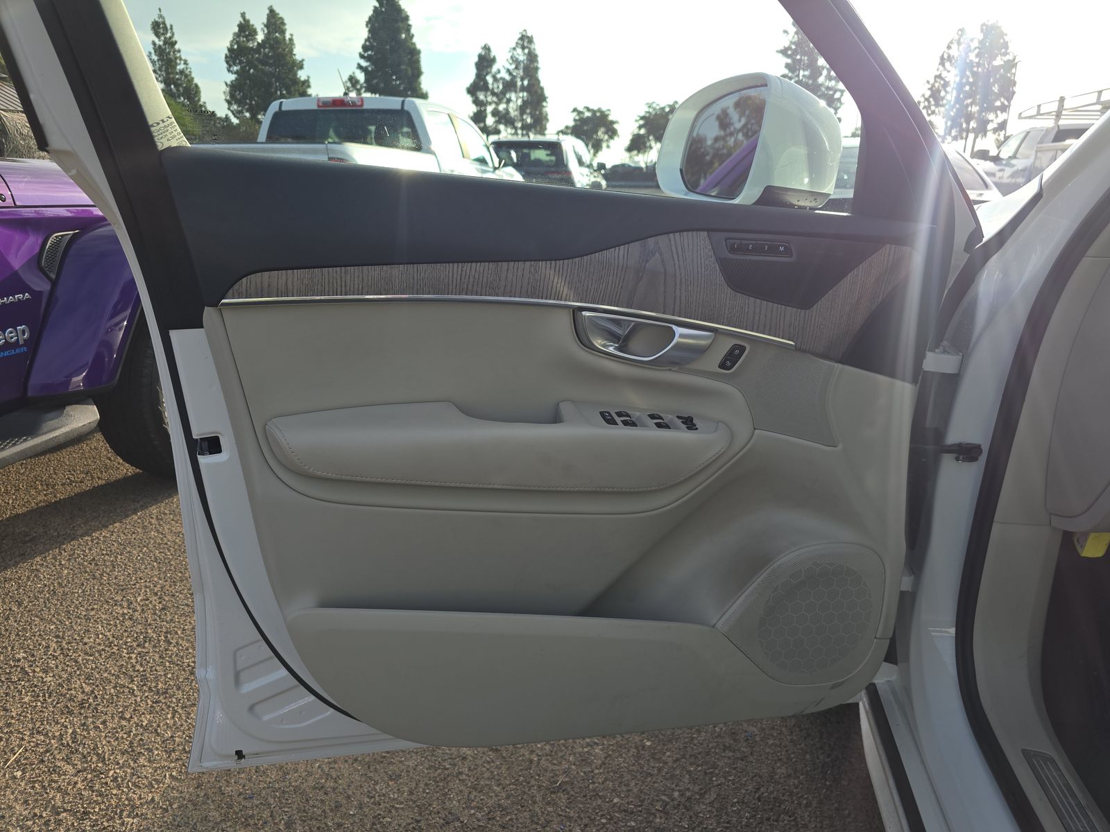 2024 Volvo XC90 B6 Plus AWD