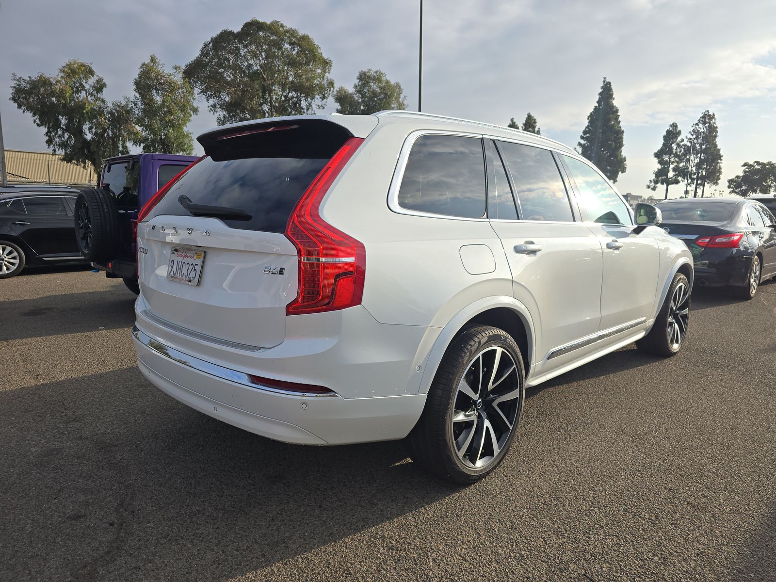 2024 Volvo XC90 B6 Plus AWD