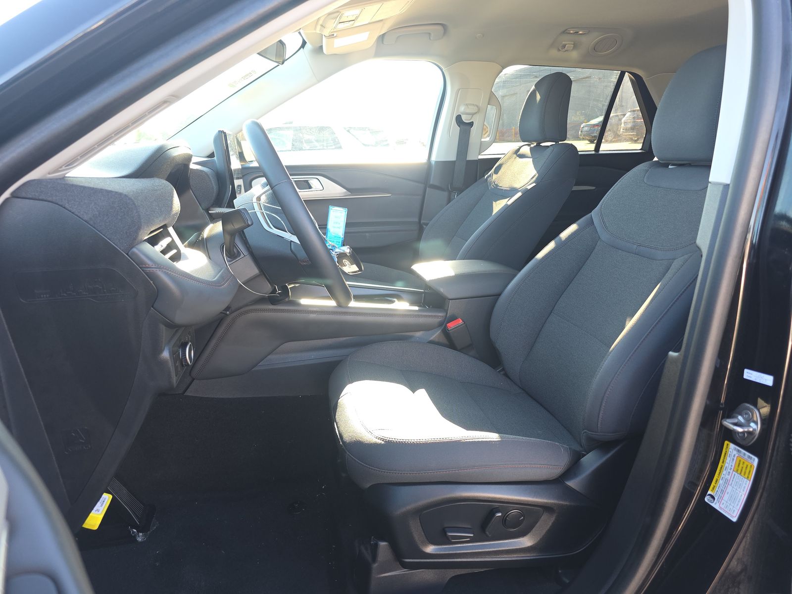 2025 Ford Explorer Active AWD