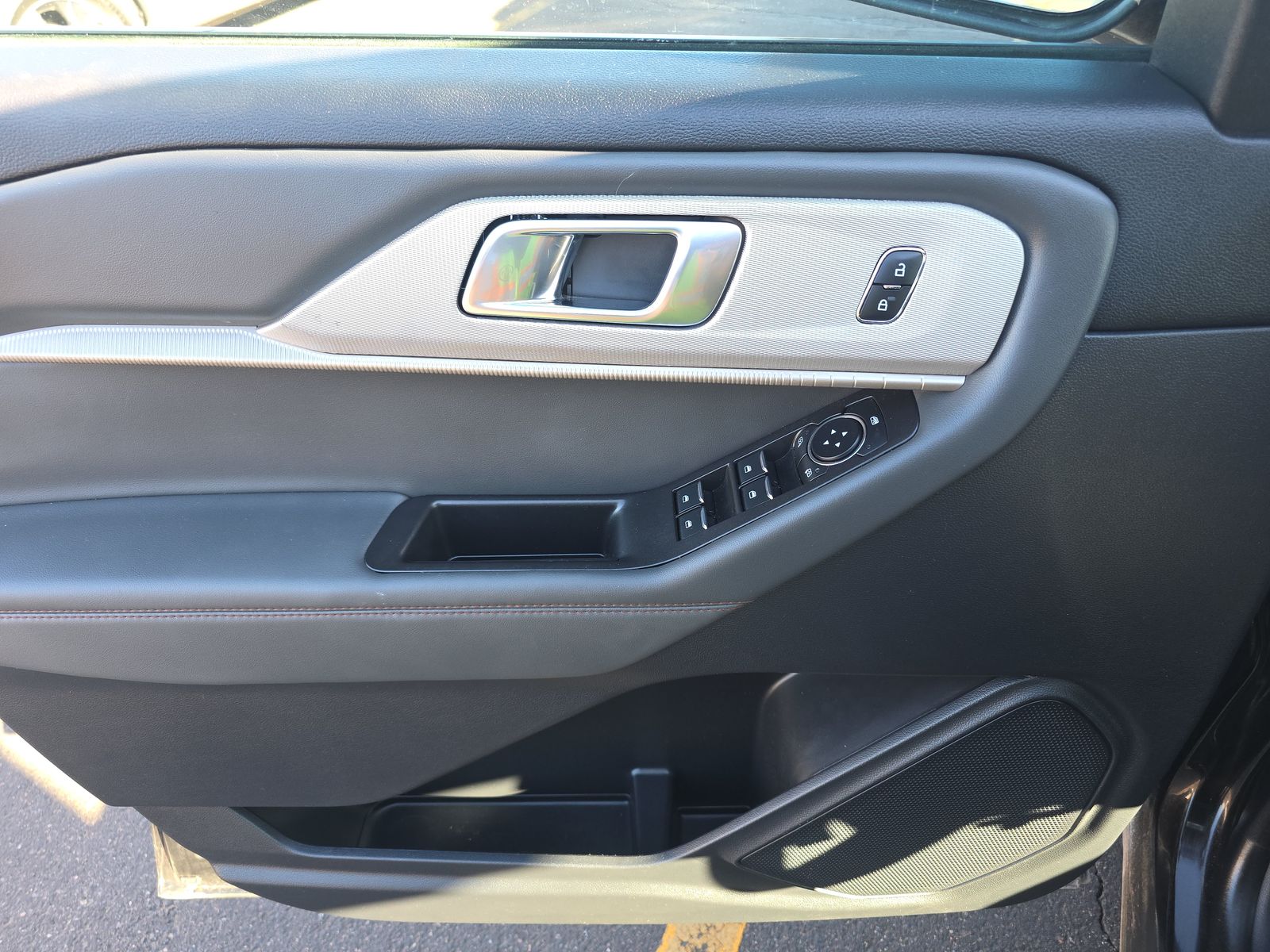 2025 Ford Explorer Active AWD